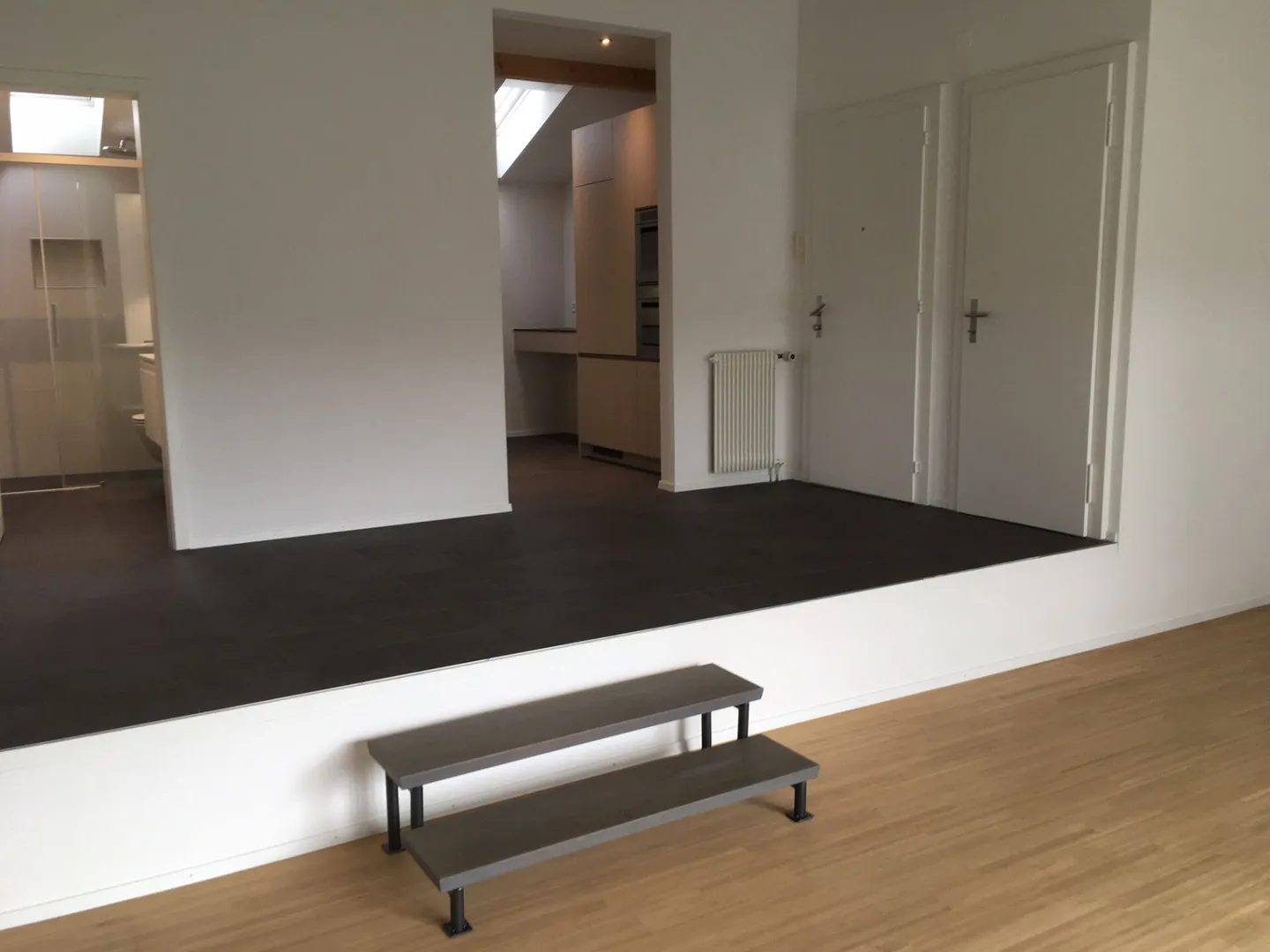 Appartamento attico attraente con 3 camere - Foto 2 di 16