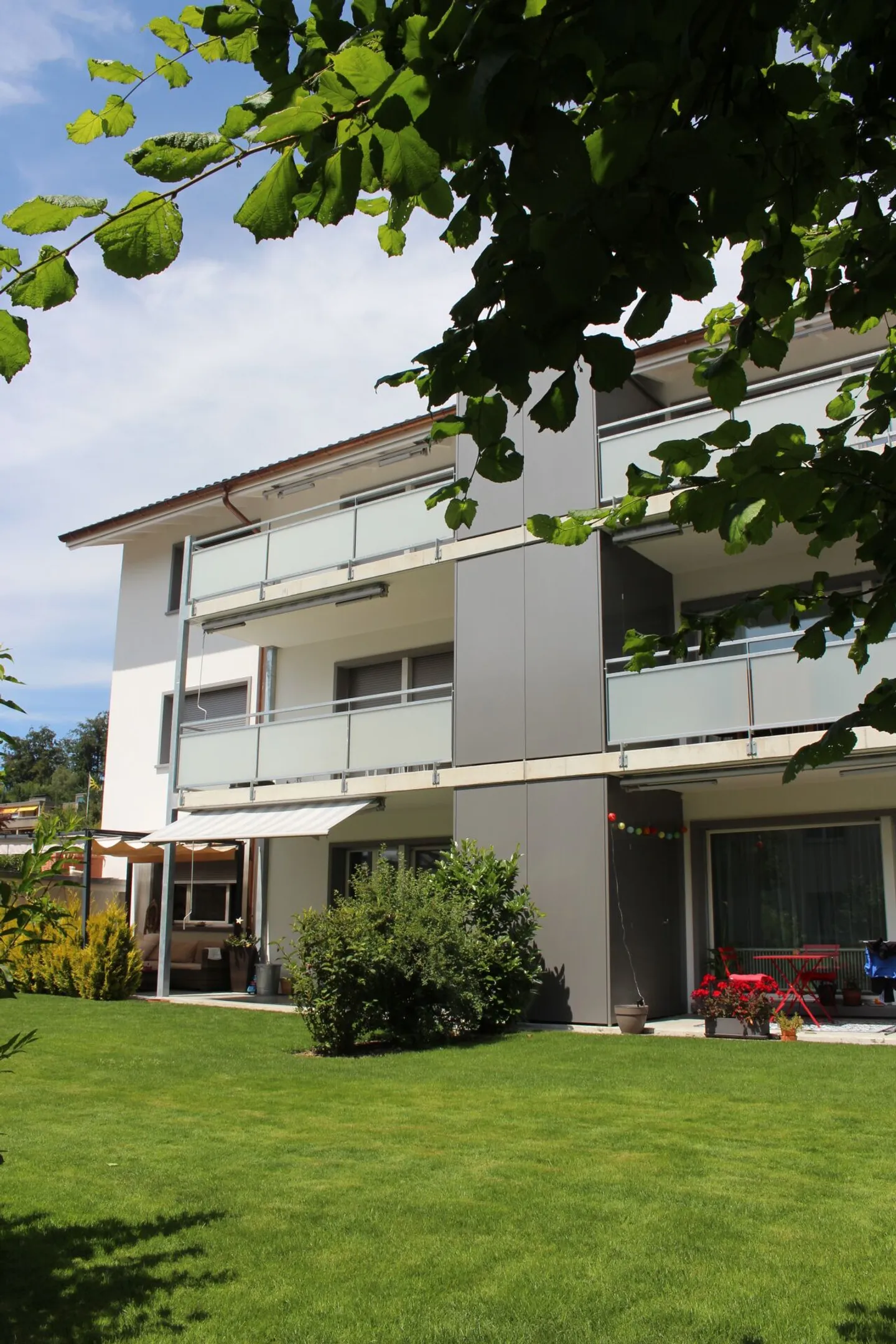 Appartamento attico attraente con 3 camere - Foto 14 di 16