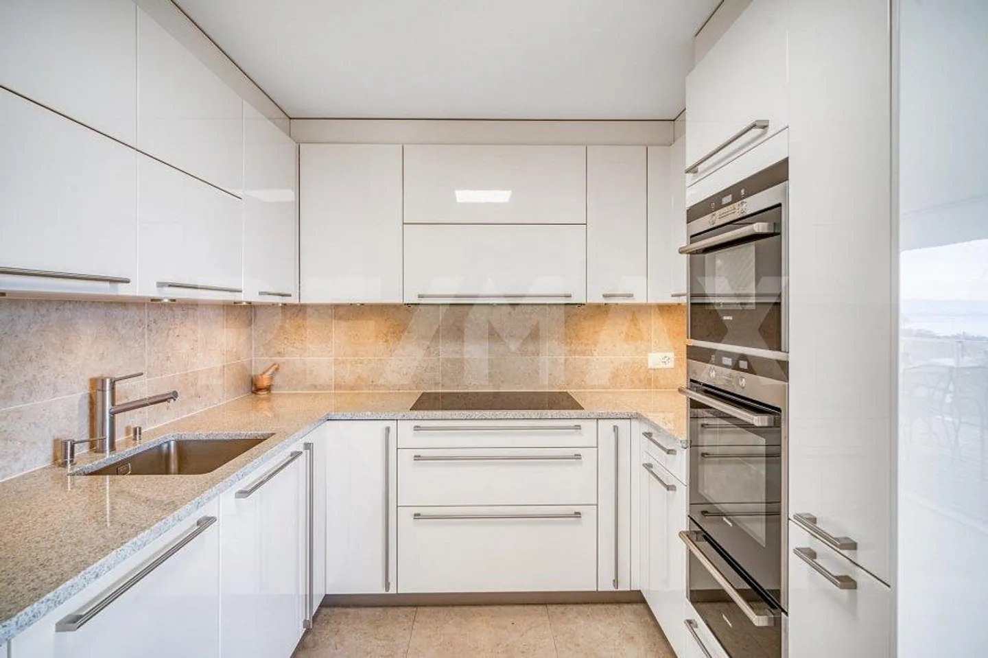 Appartement de Luxe avec Vue - Photo 4 sur 7