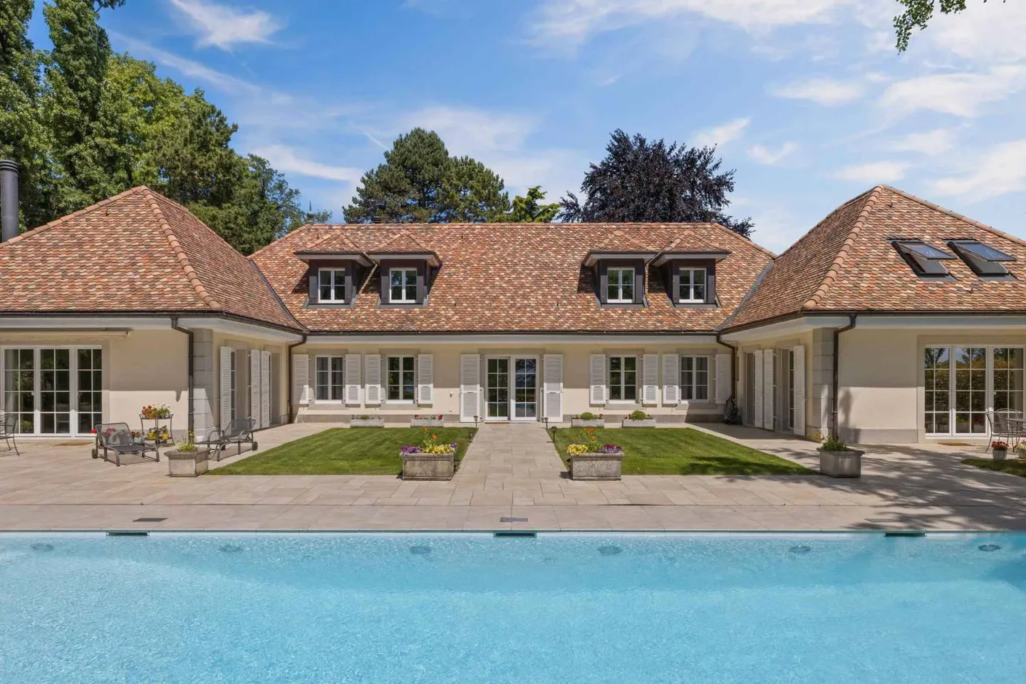 Luxusvilla am Genfersee - Foto 3 von 13