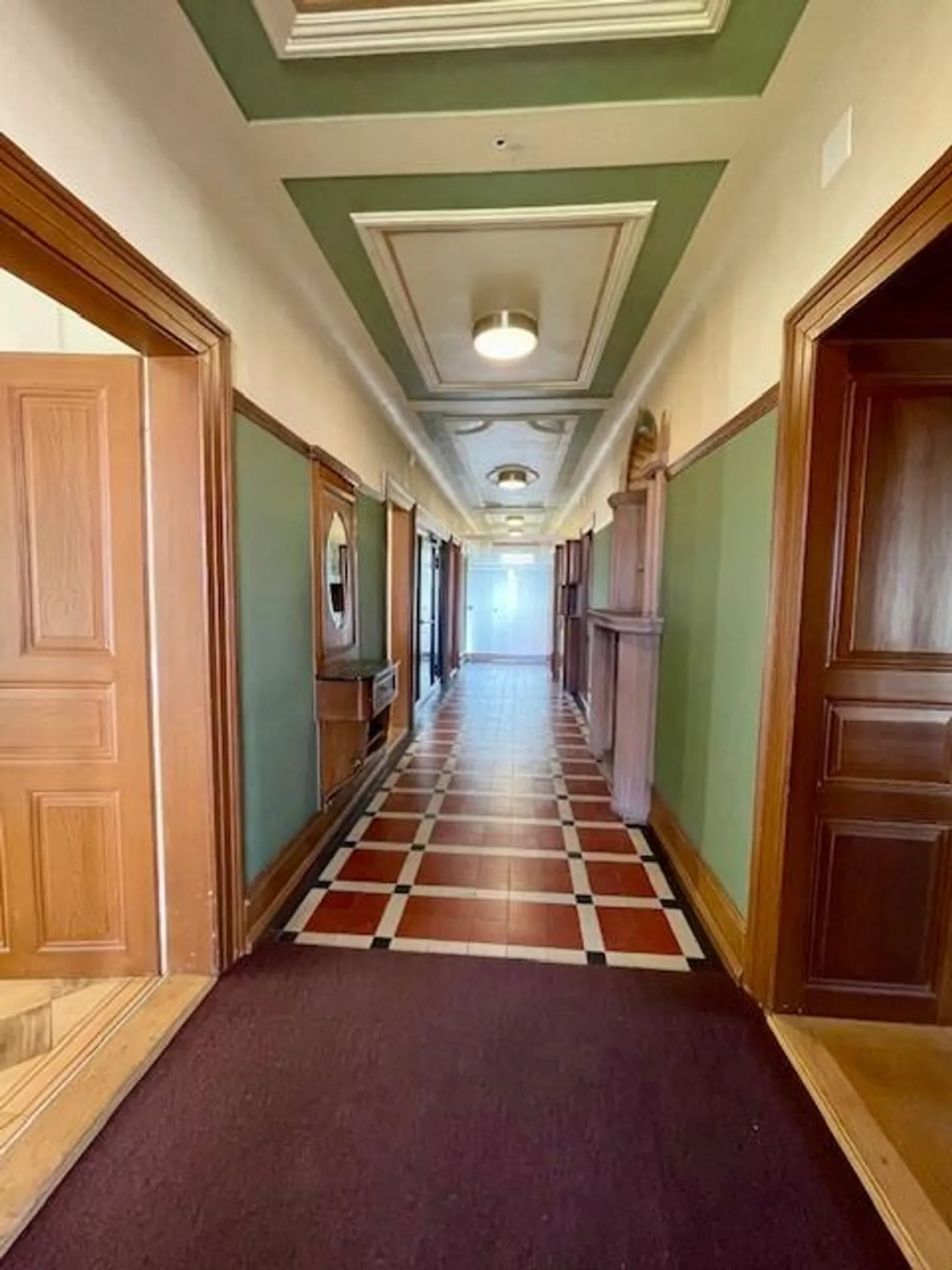 Representative, historical villa with fully developed office space - Photo 5 of 20