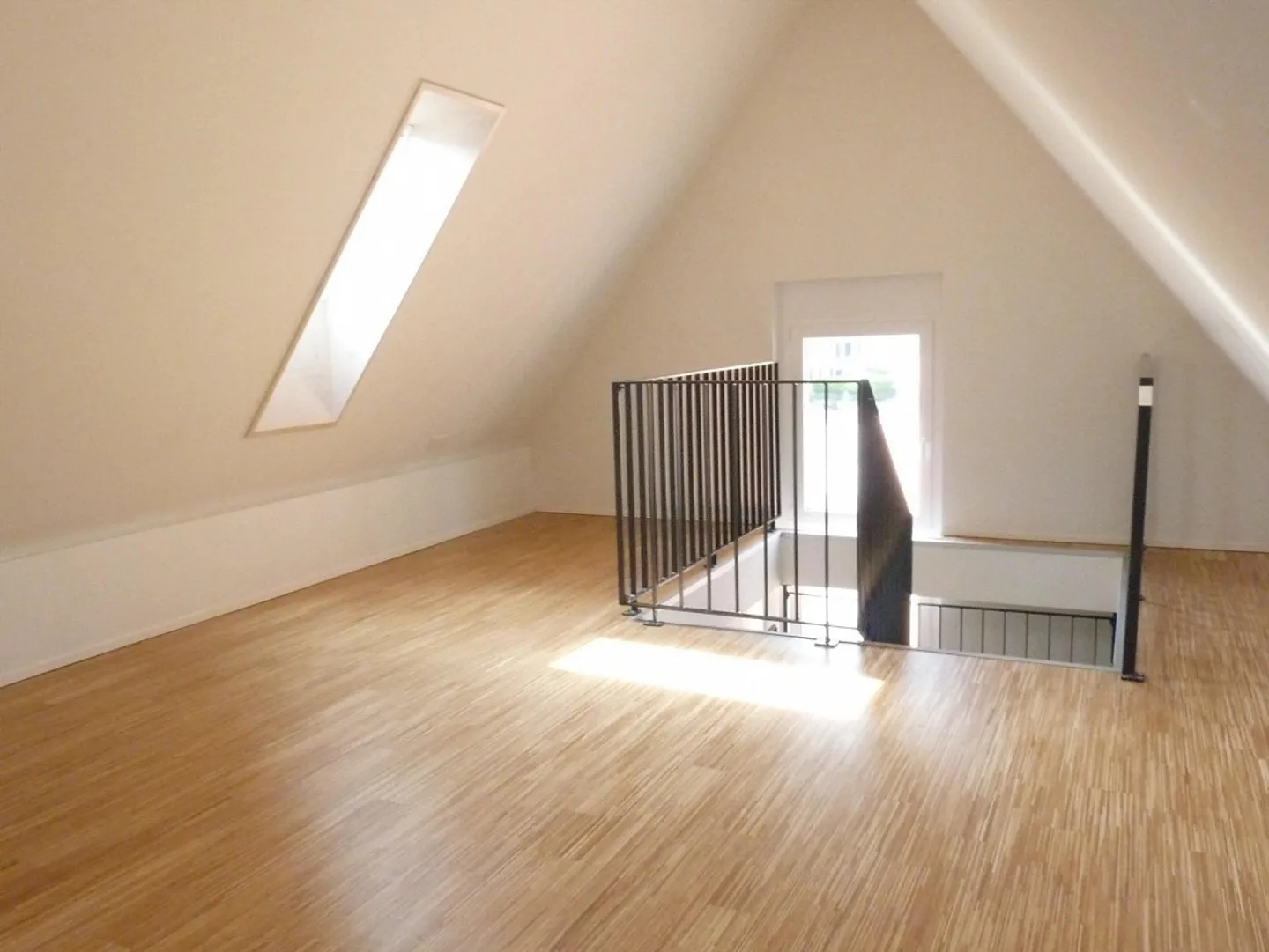 Appartamento maisonette luminoso di 3,5 stanze - Foto 6 di 15