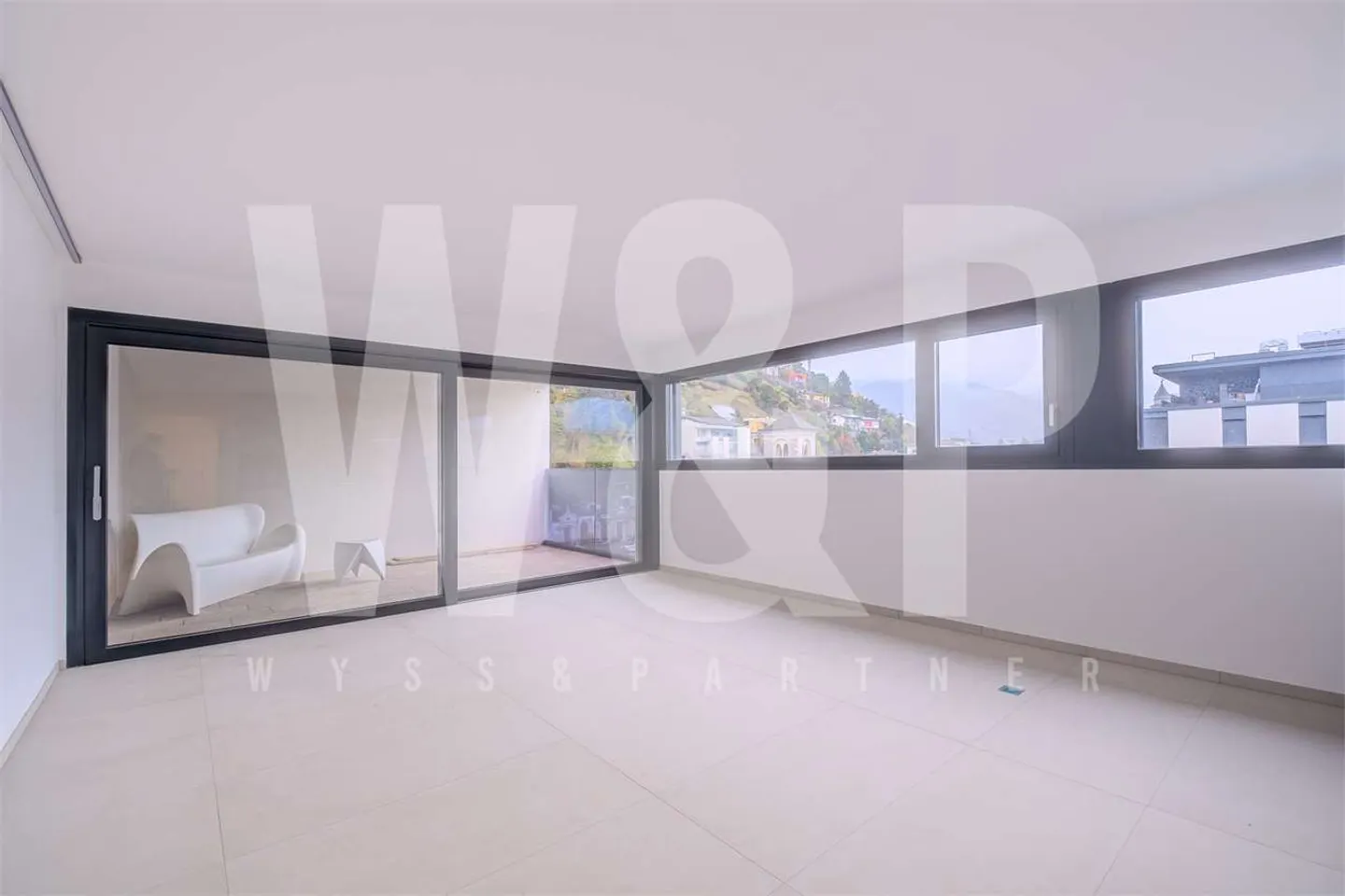Bright 2.5-room apartment for rent in Solduno - Photo 2 of 13