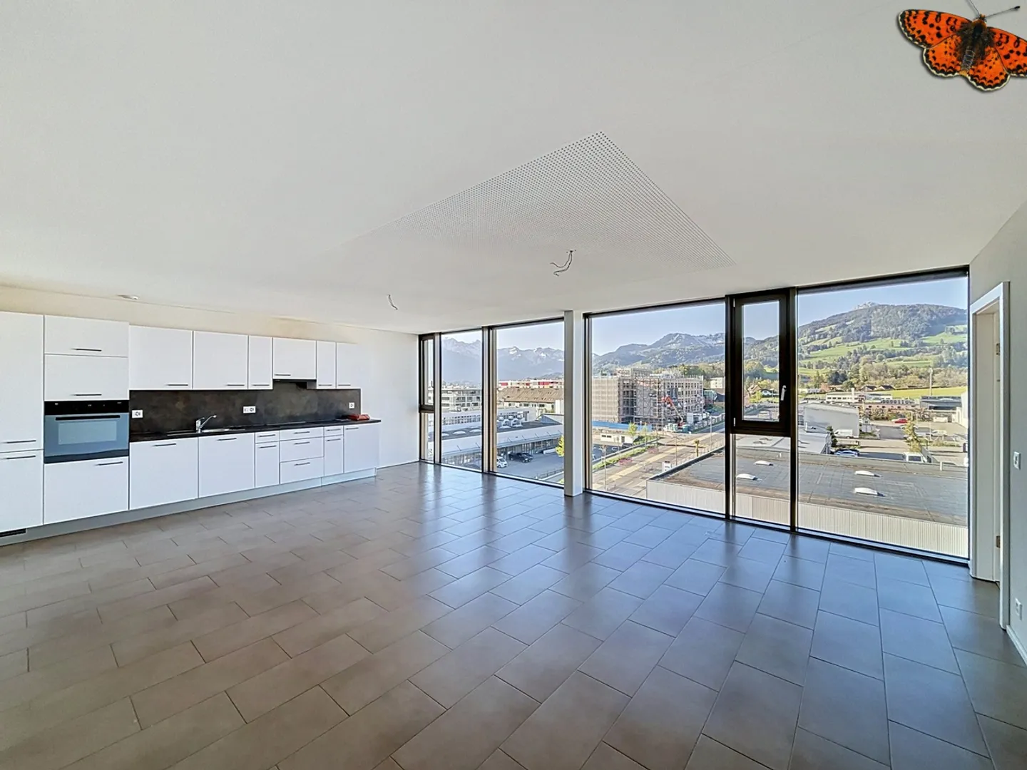 Prächtige 4.5-Zimmer-Wohnung mit viel Licht und Blick auf die Préalpes - Foto 1 di 11