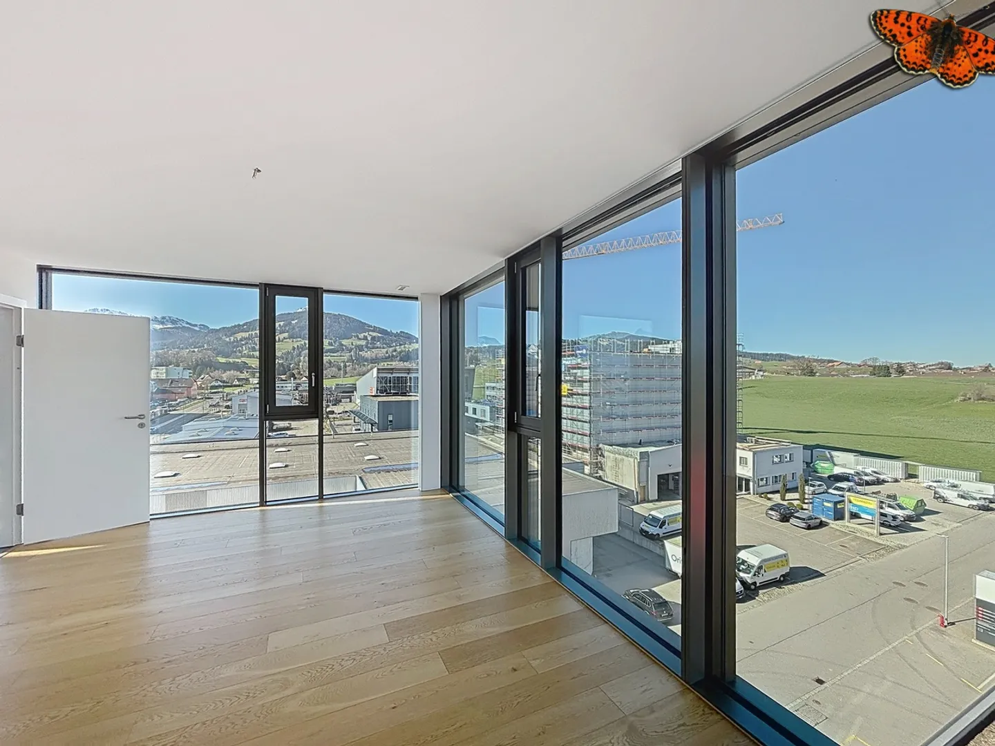 Prächtige 4.5-Zimmer-Wohnung mit viel Licht und Blick auf die Préalpes - Foto 5 di 11