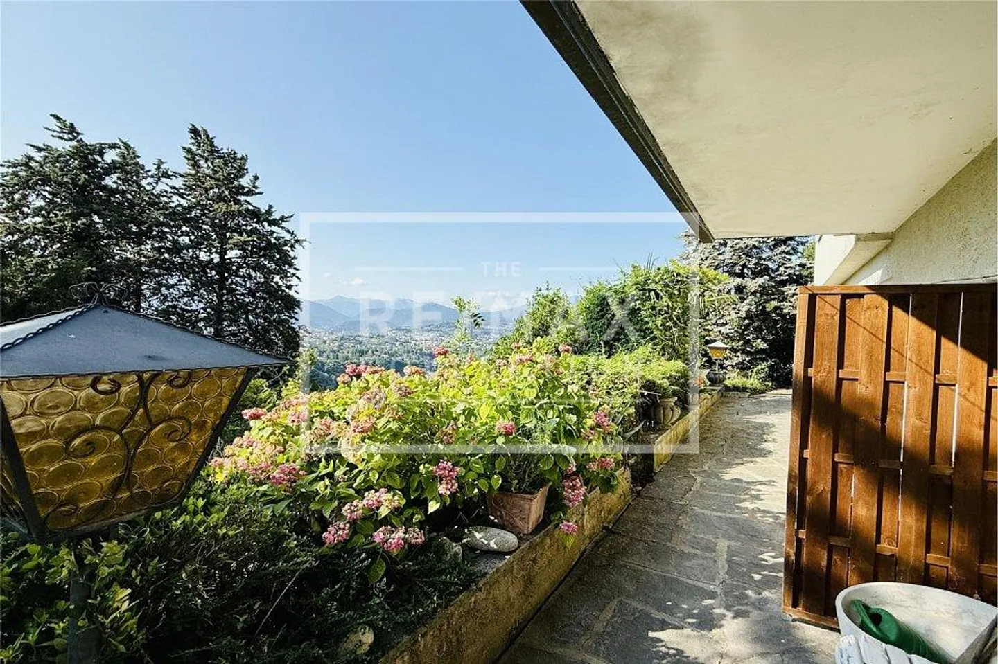 Charmantes Duplex mit Panoramablick - Foto 1 von 13