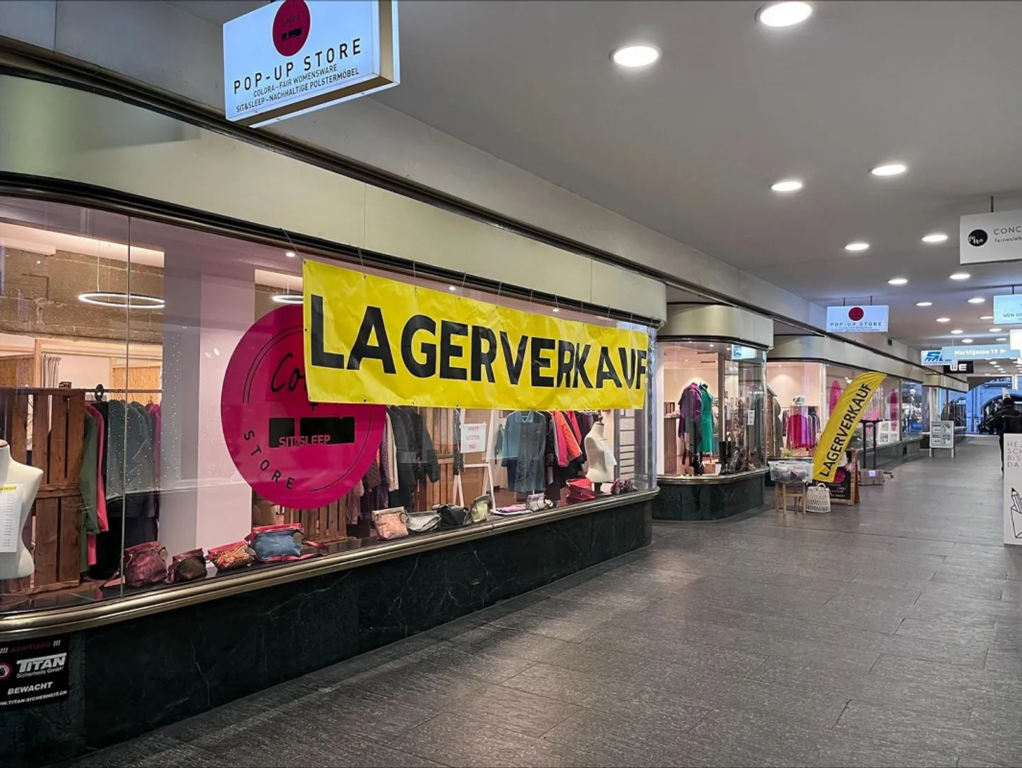 POP UP until April 30, 2026 in the heart of Bern - Photo 3 of 9