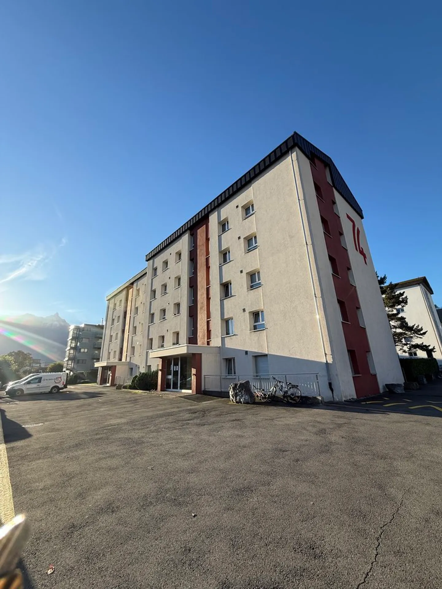 Charming 3.5 Room Apartment - Photo 1 of 3