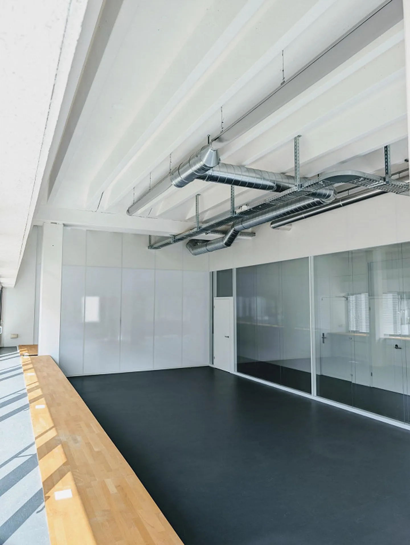 Spazi per uffici moderni in un ambiente innovativo - Foto 5 di 12