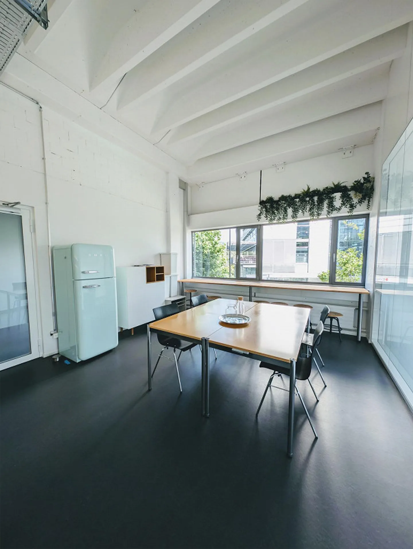 Spazi per uffici moderni in un ambiente innovativo - Foto 6 di 12