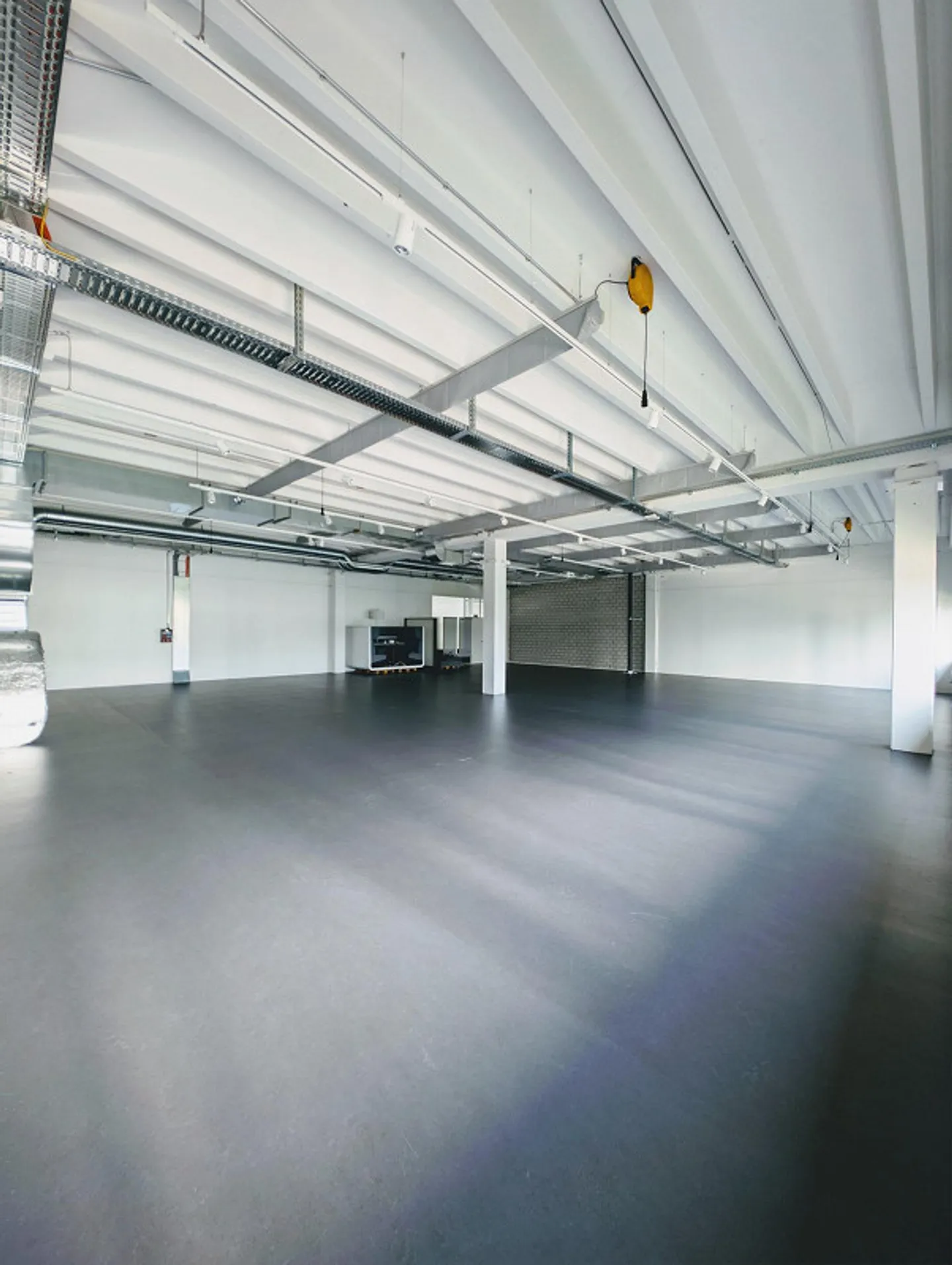 Spazi per uffici moderni in un ambiente innovativo - Foto 10 di 12