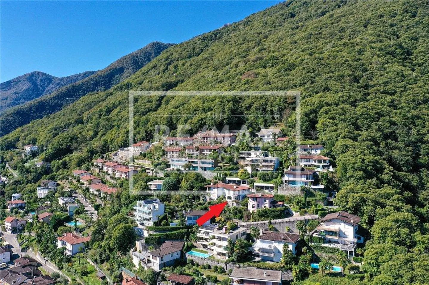 Villa con vista lago imprendibile - Foto 8 di 13