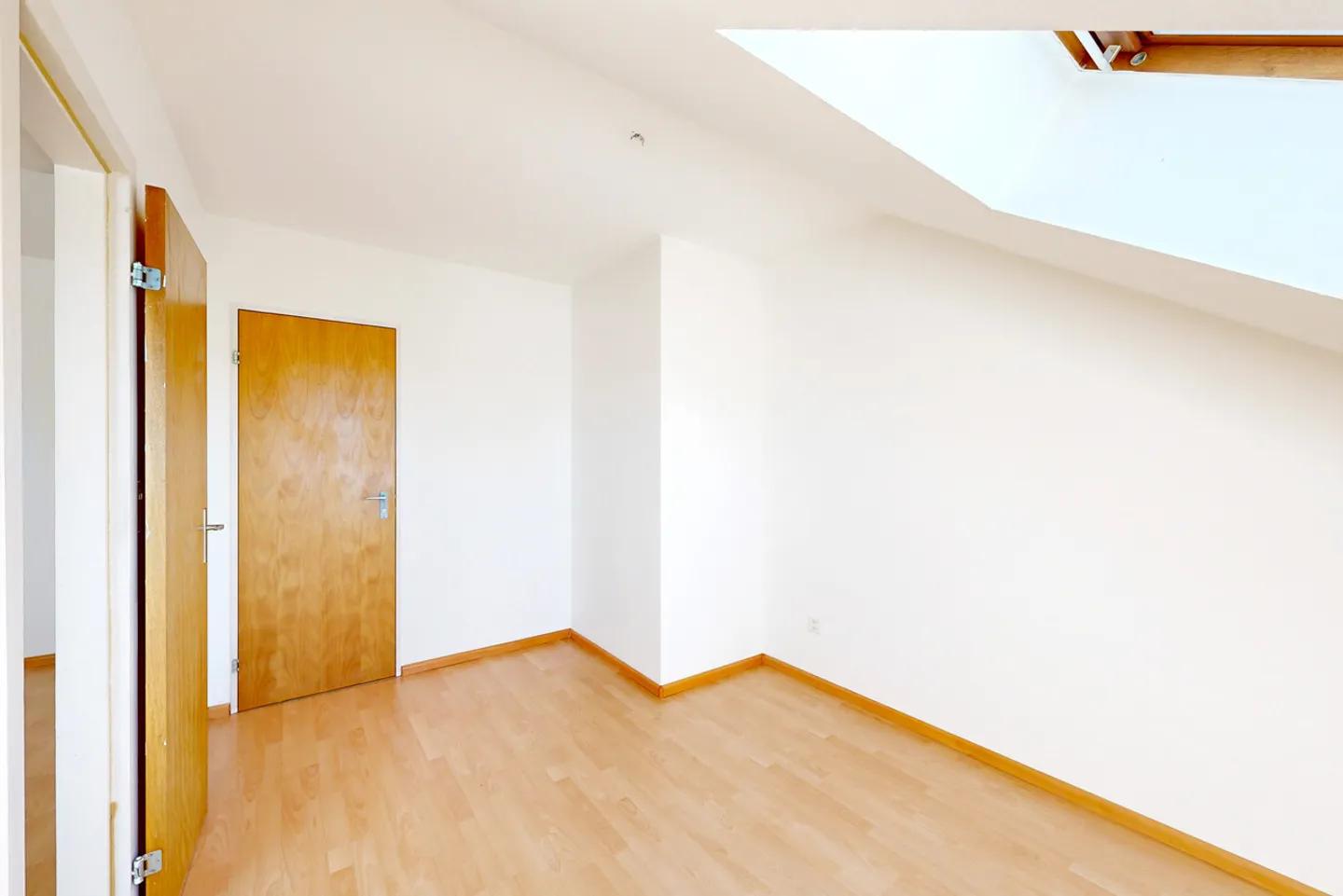 Appartamento duplex cerca nuovo inquilino! - Foto 10 di 11