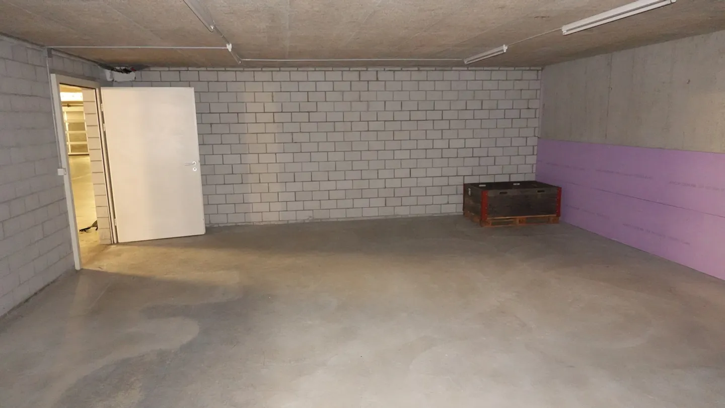 50m2 Espace de Stockage Netstal - Centro 6 - Photo 4 sur 5
