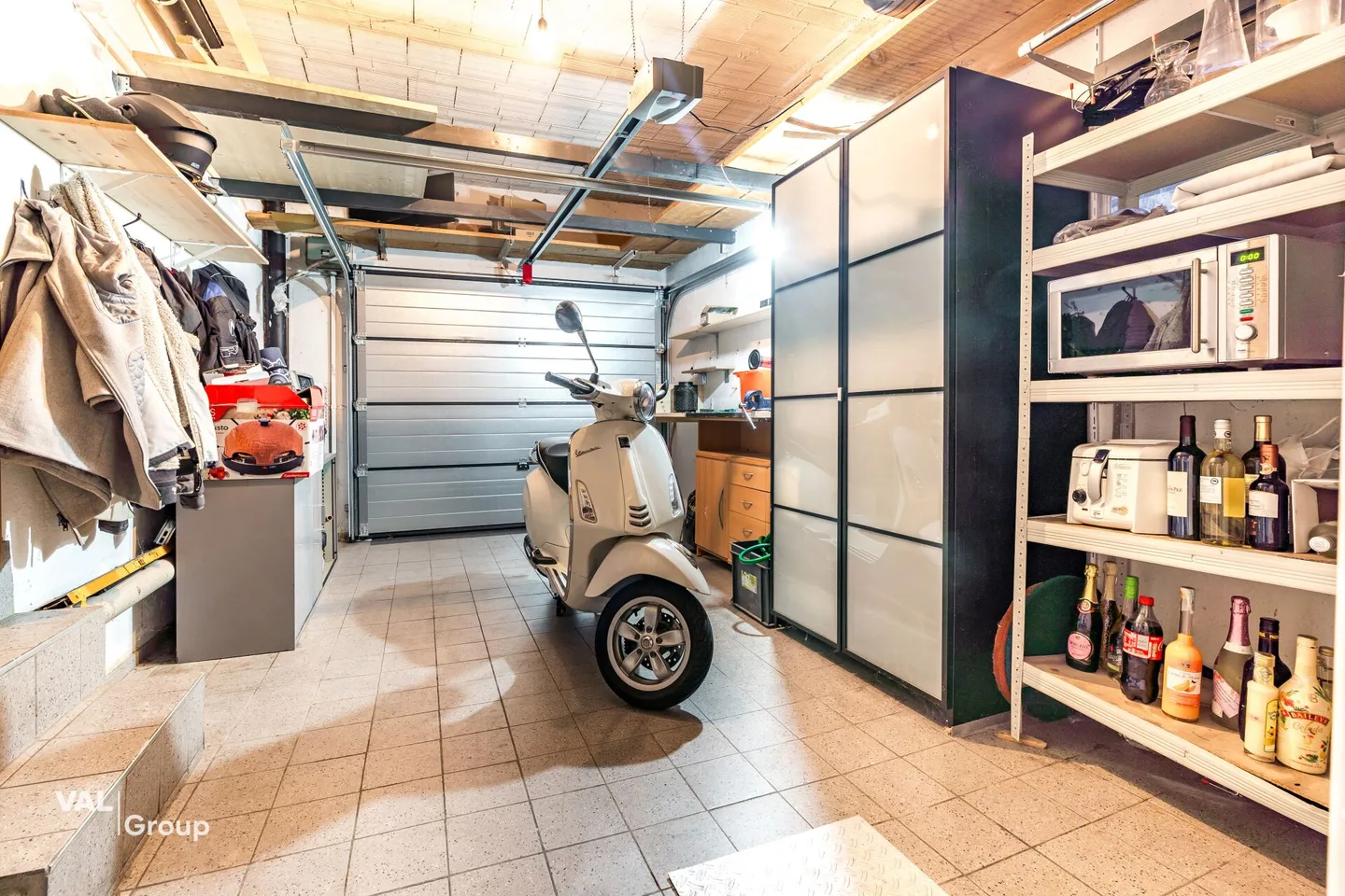 Ampia casa unifamiliare con giardino privato e molta tranquillità - Foto 12 di 27