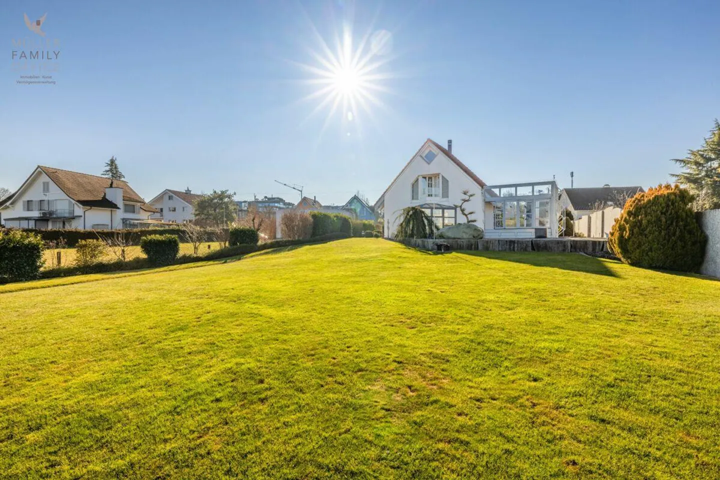 Living by the Lake - Living where others go on vacation - Photo 5 of 13