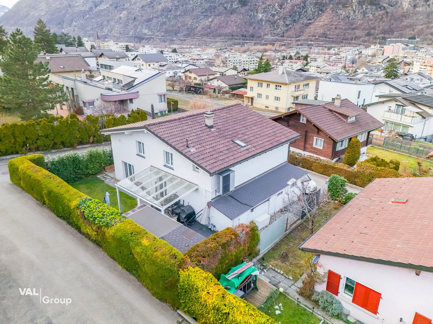 Ampia casa unifamiliare con giardino privato e molta tranquillità - Foto 23 di 27