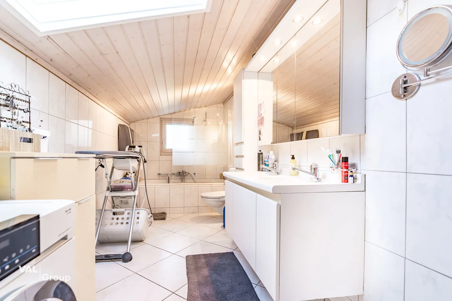 Ampia casa unifamiliare con giardino privato e molta tranquillità - Foto 18 di 27