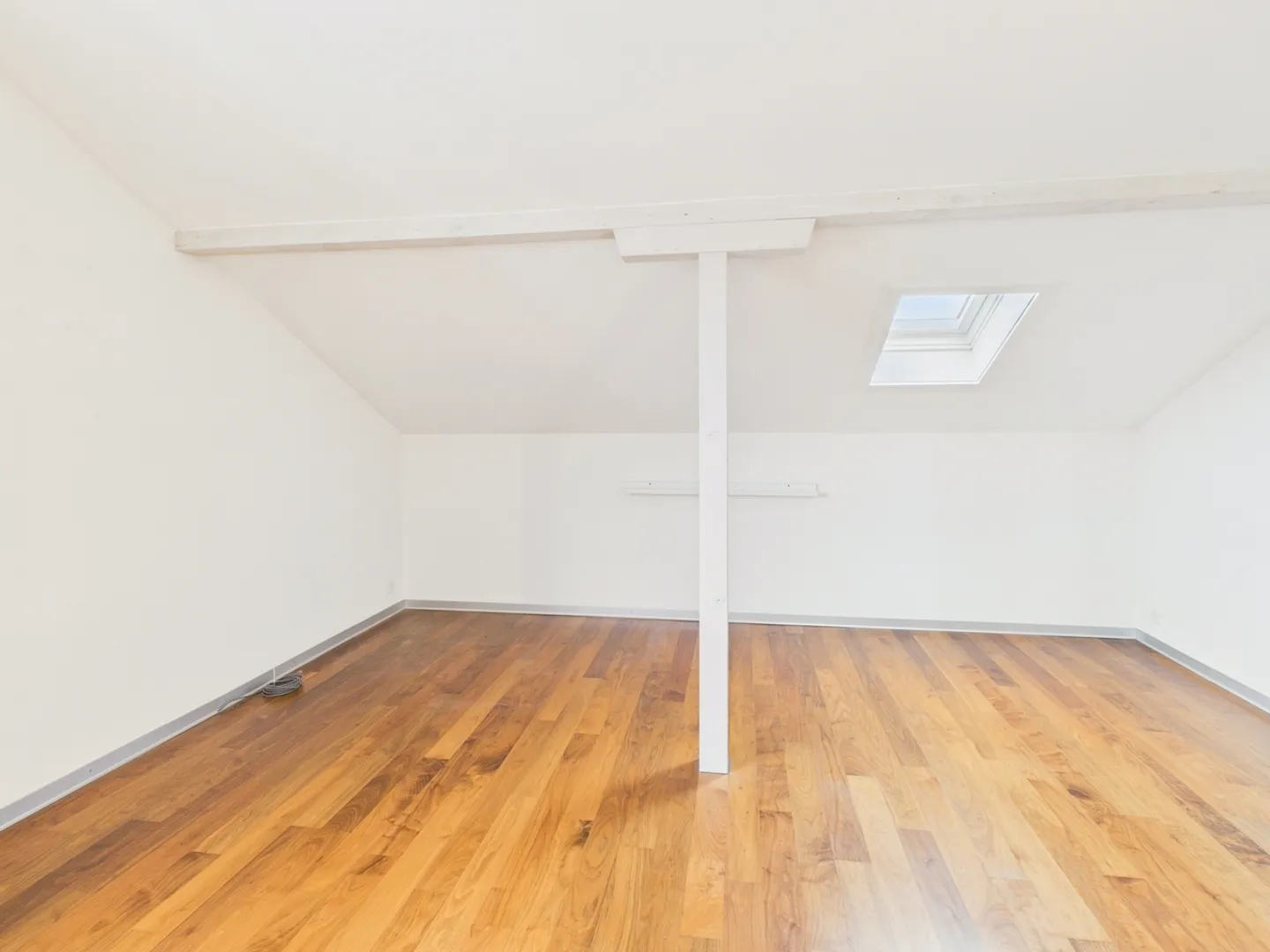 Charmante Dachwohnung in Lyss - Foto 4 von 9