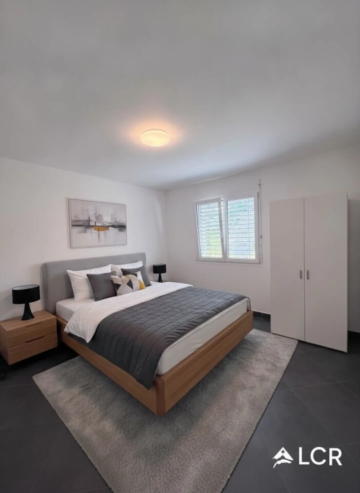 Apartment for rent - Photo 3 of 9