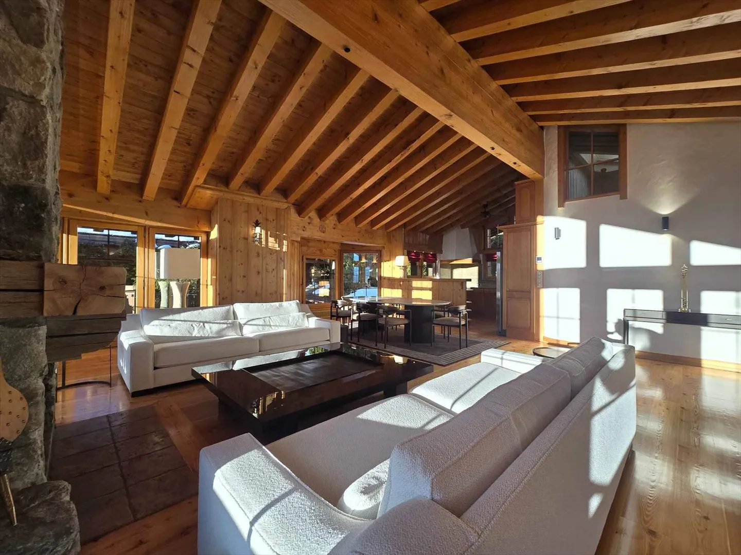 PENTHOUSE ECCEZIONALE, Ski-in/Ski-out, ~260 m², 3 camere - Foto 4 di 13
