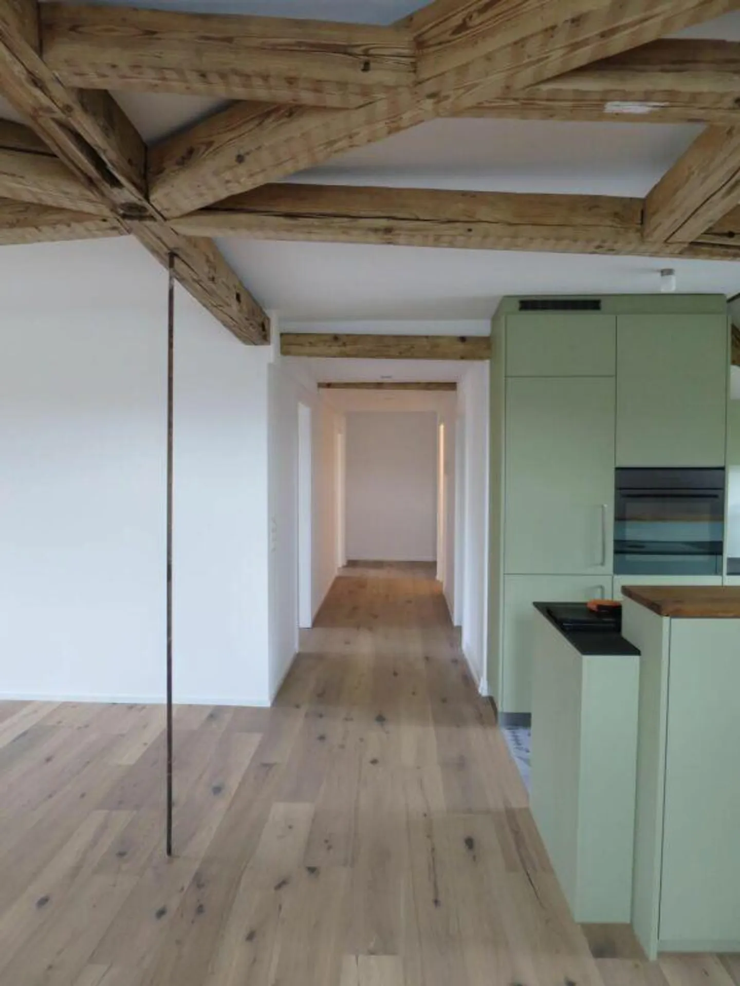 Appartamento attico affascinante in un edificio storico! - Foto 5 di 13