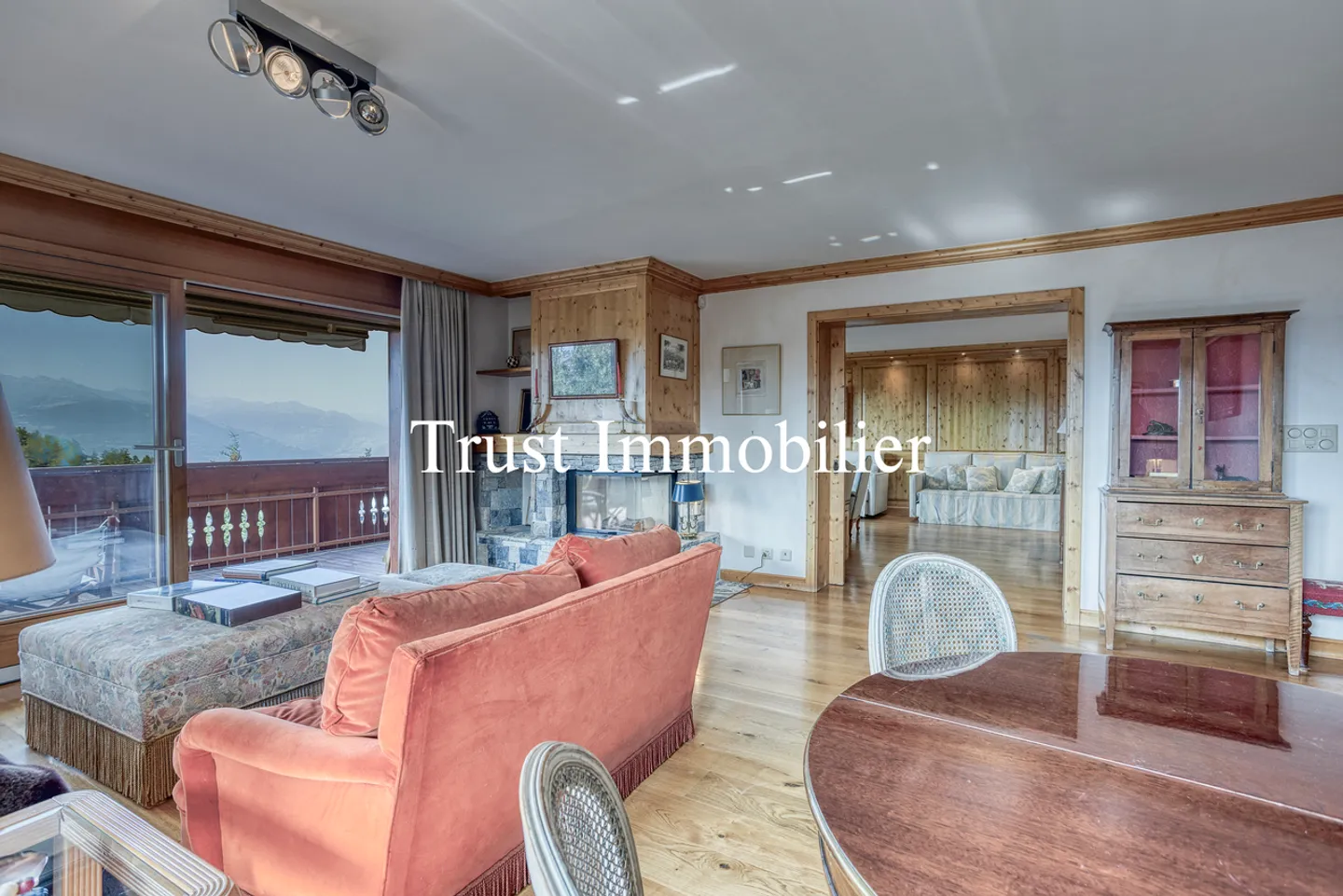5006. Appartamento 5.5pcs in una posizione privilegiata a Crans - Foto 23 di 27