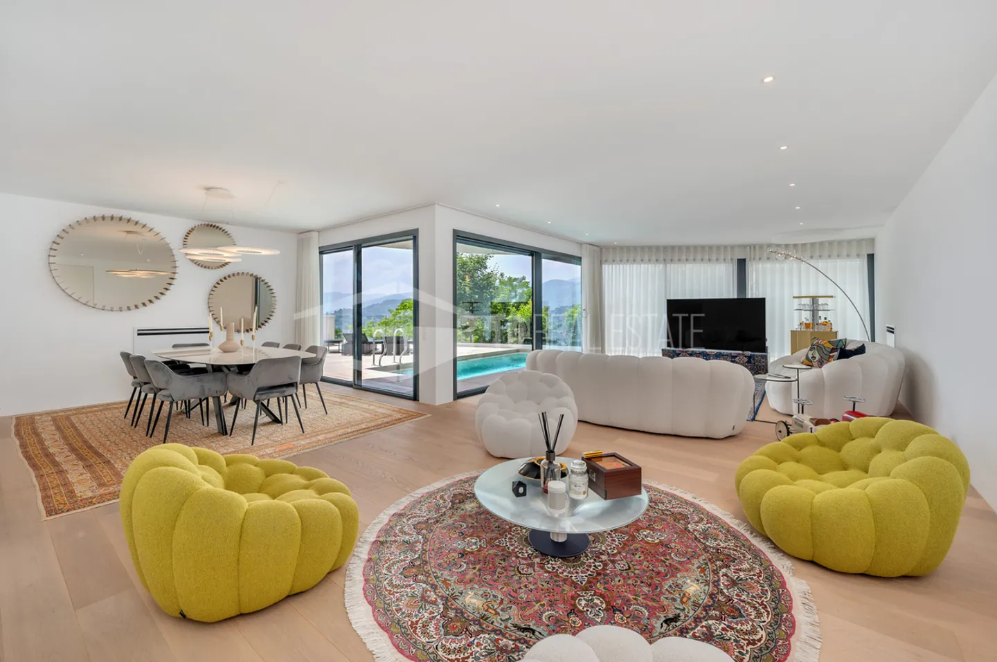 Eleganza in stile moderno con vista lago - Foto 5 di 11