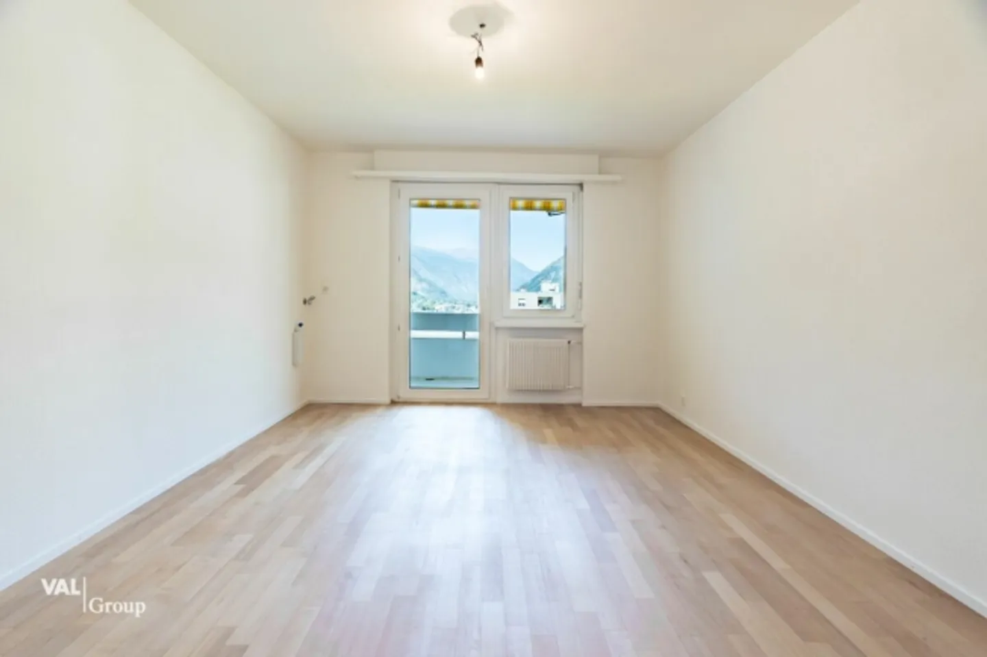 Appartamento luminoso con vista sulla valle in un quartiere adatto alle famiglie - Foto 9 di 20