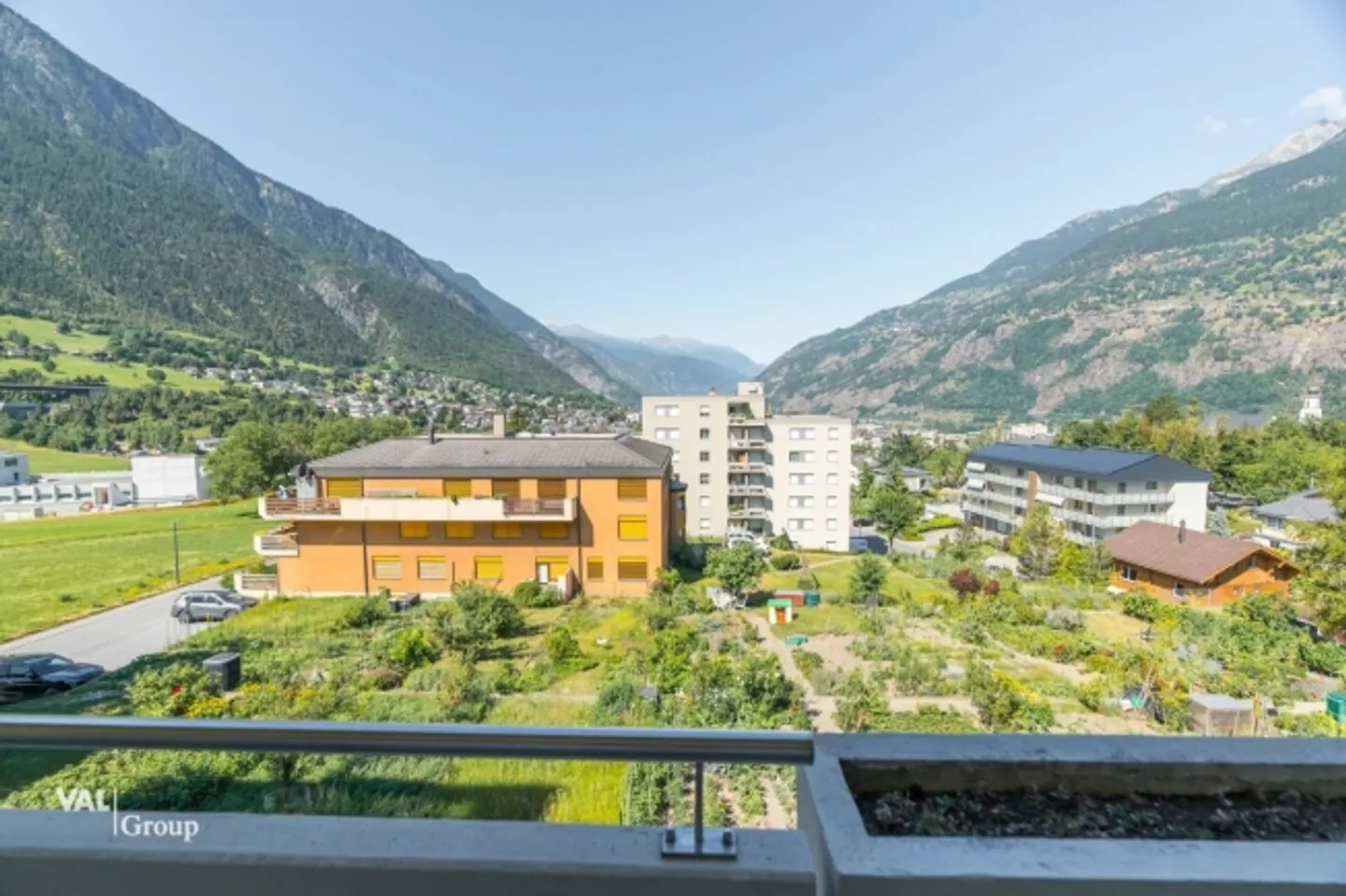 Appartamento luminoso con vista sulla valle in un quartiere adatto alle famiglie - Foto 18 di 20