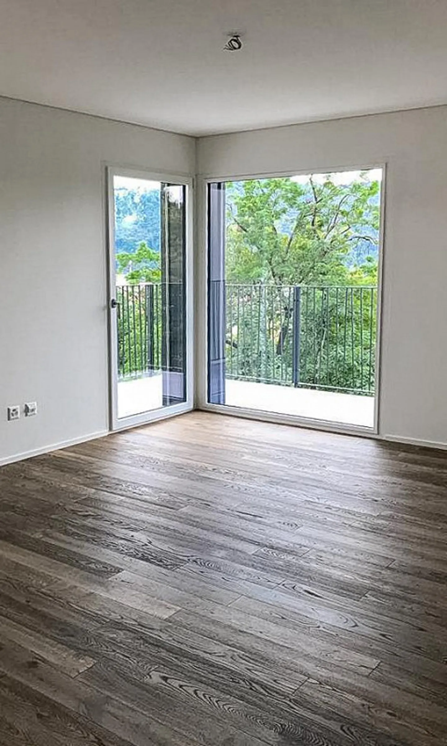Geräumige und moderne 3,5 Zimmer in Vacallo - Foto 3 von 6