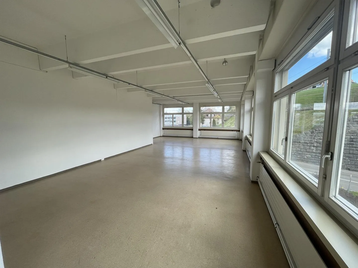 Zu Vermieten Büroraum oder Klein Gewerbe - Foto 3 von 9