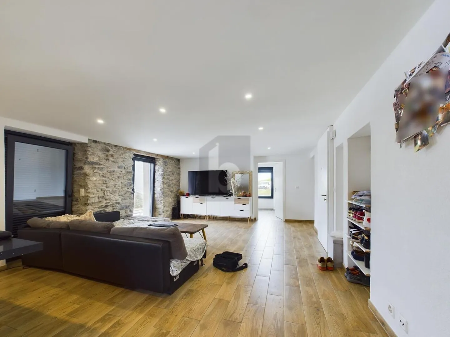 FANTASTICO OPP MODERNIZZATO CON BUON GUSTO - Foto 2 di 6