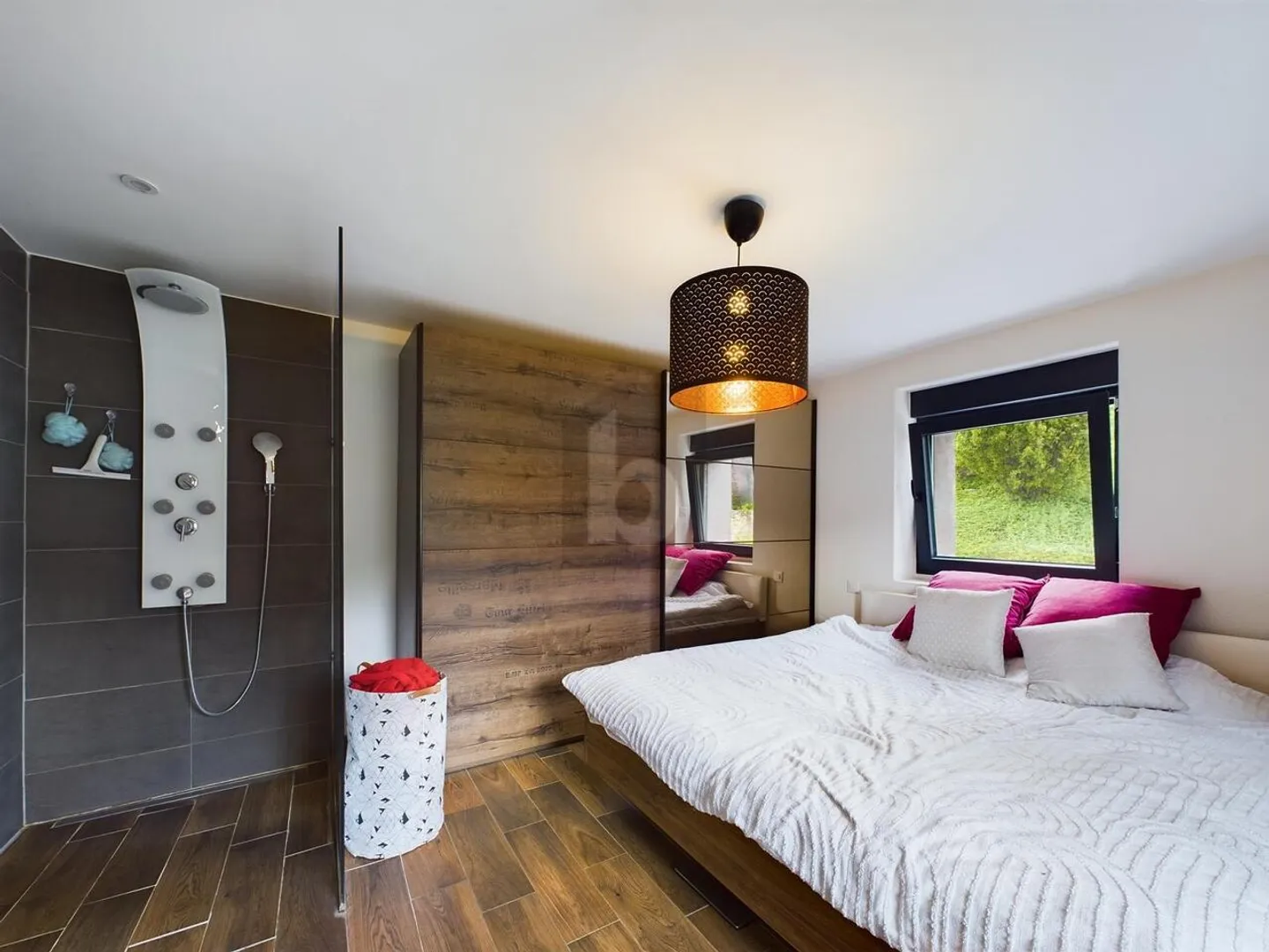 FANTASTICO OPP MODERNIZZATO CON BUON GUSTO - Foto 5 di 6