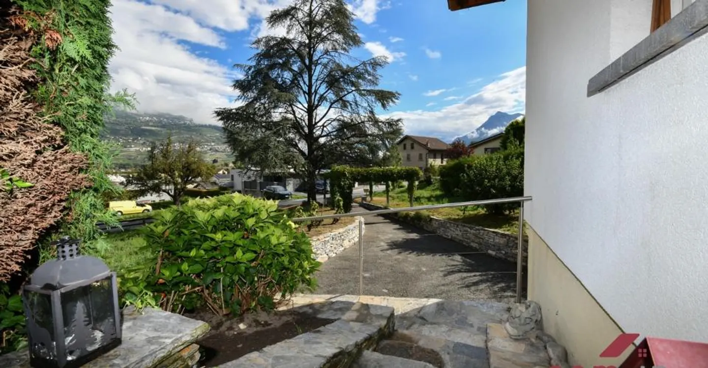 GRONE, Einfamilienhaus + Studio mit Aussicht, Ruhe und Annehmlichkeiten - Foto 2 von 12