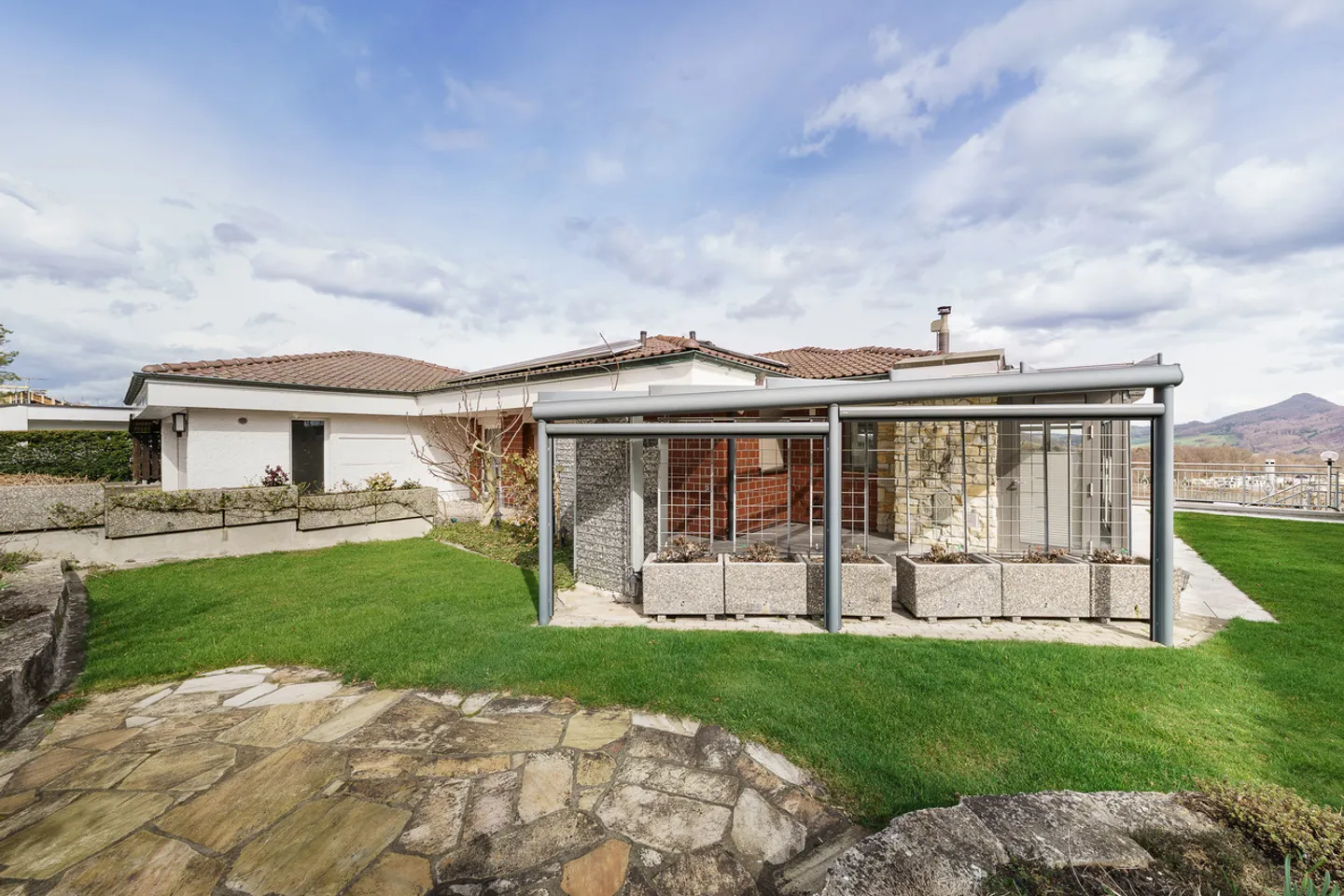 Villa Incantevole con Vista Panoramica - Foto 1 di 25