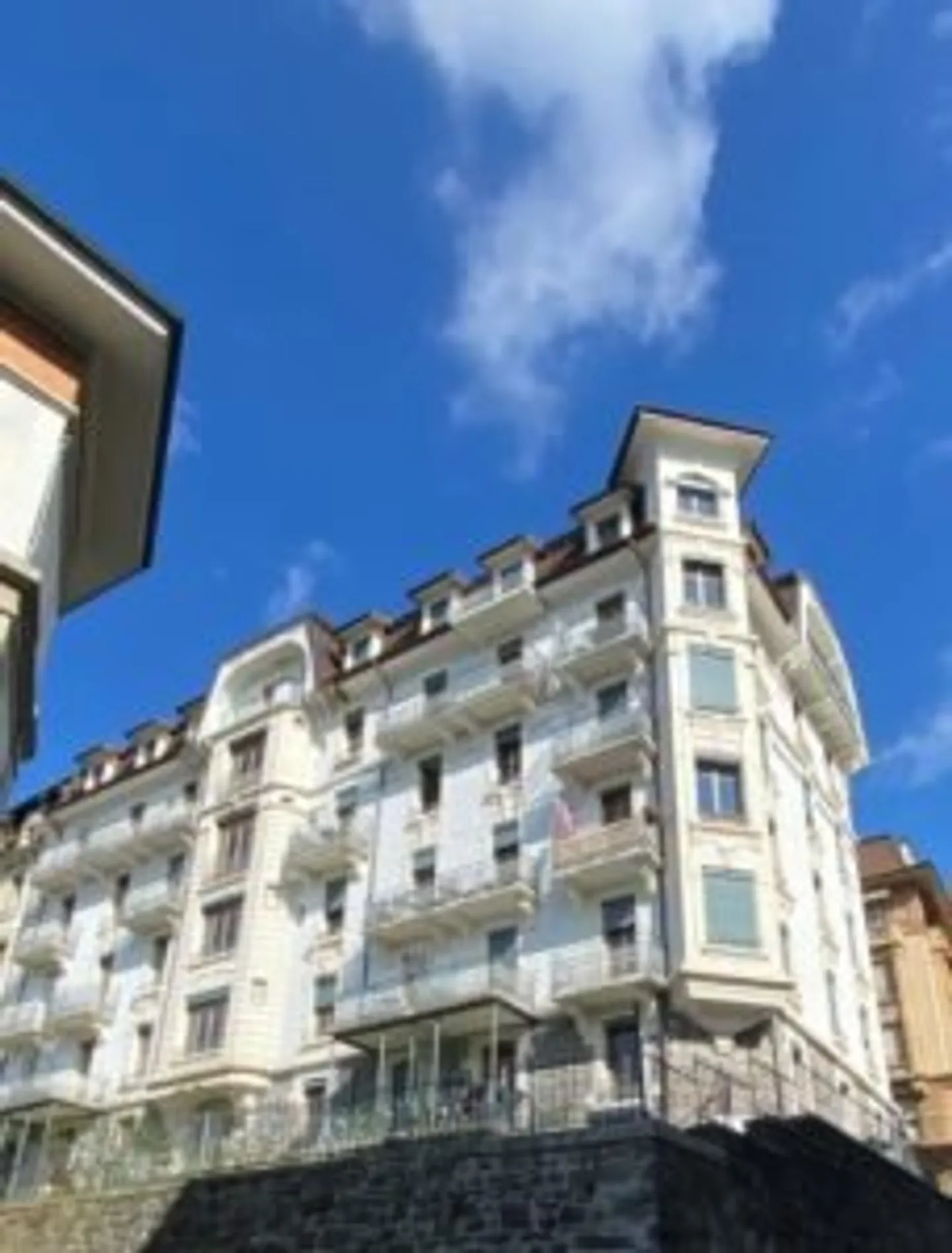 Appartamento Incantevole con Vista Lago - Foto 1 di 11
