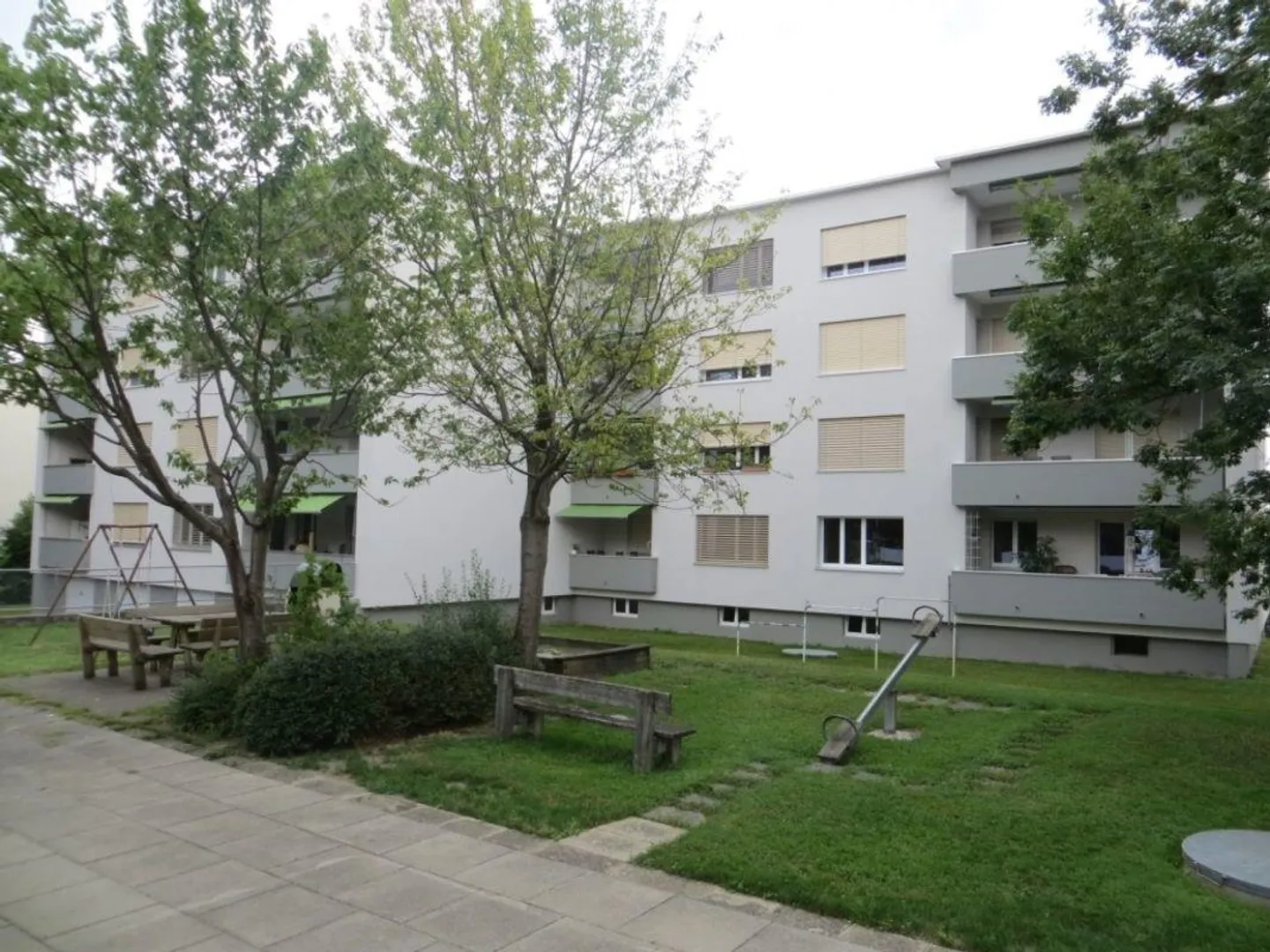 Superbe appartement dans un quartier résidentiel calme et lumineux - Photo 2 sur 12