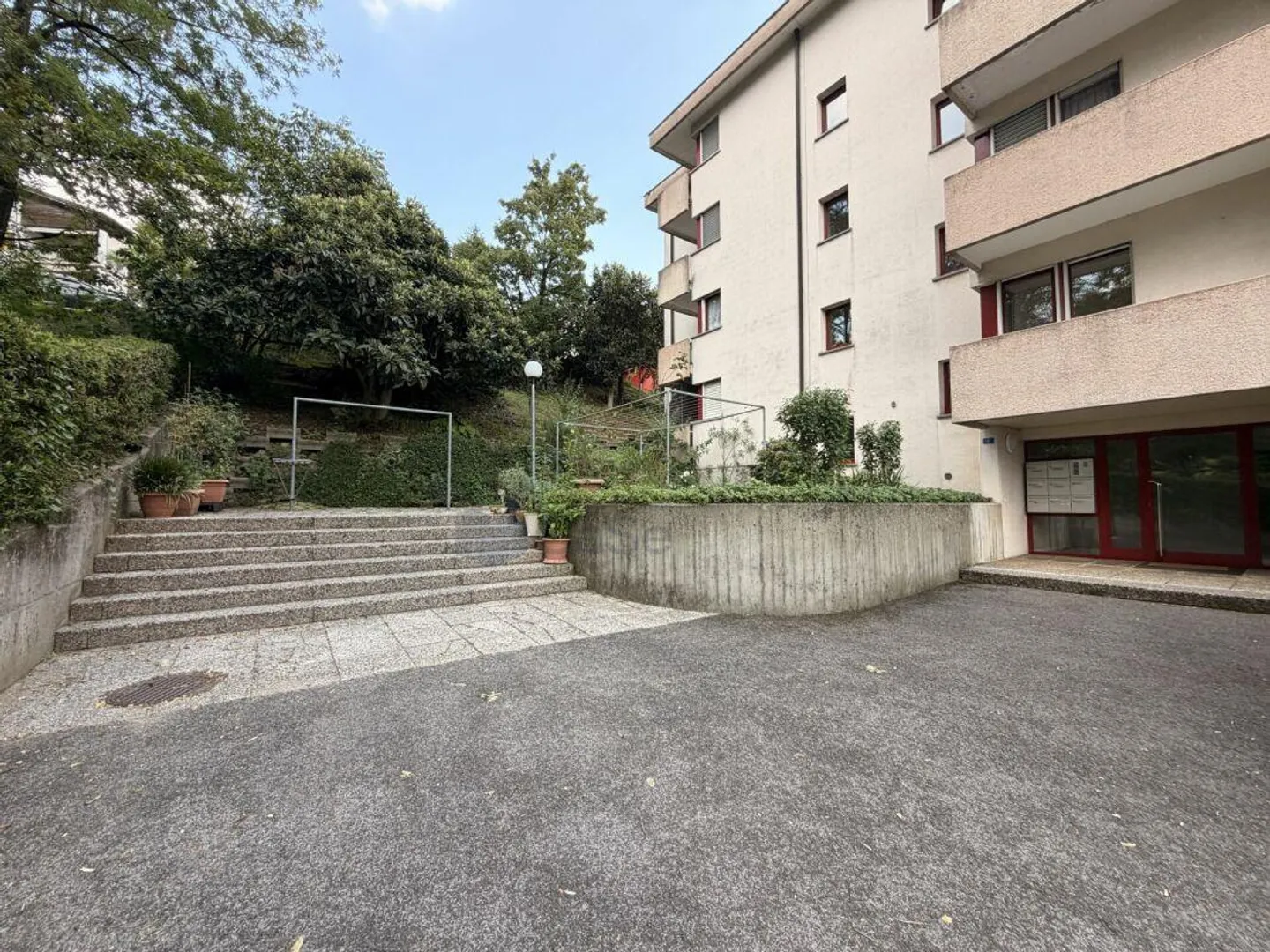 VEZIA - SPACIEUX 3.5 PIÈCES TRANSFORMABLES EN 4.5, AVEC TERRASSE OU JARDIN - Photo 9 sur 13