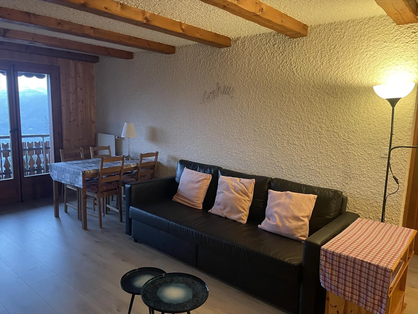 Furnished 2-room apartment - Photo 2 of 13