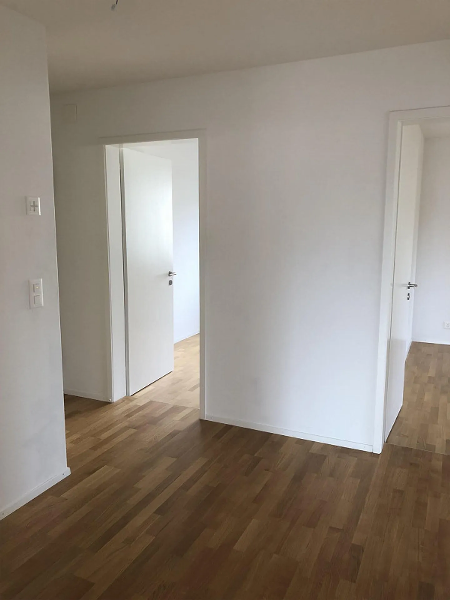 Ampio appartamento con 4 stanze a Münsingen - Foto 12 di 22