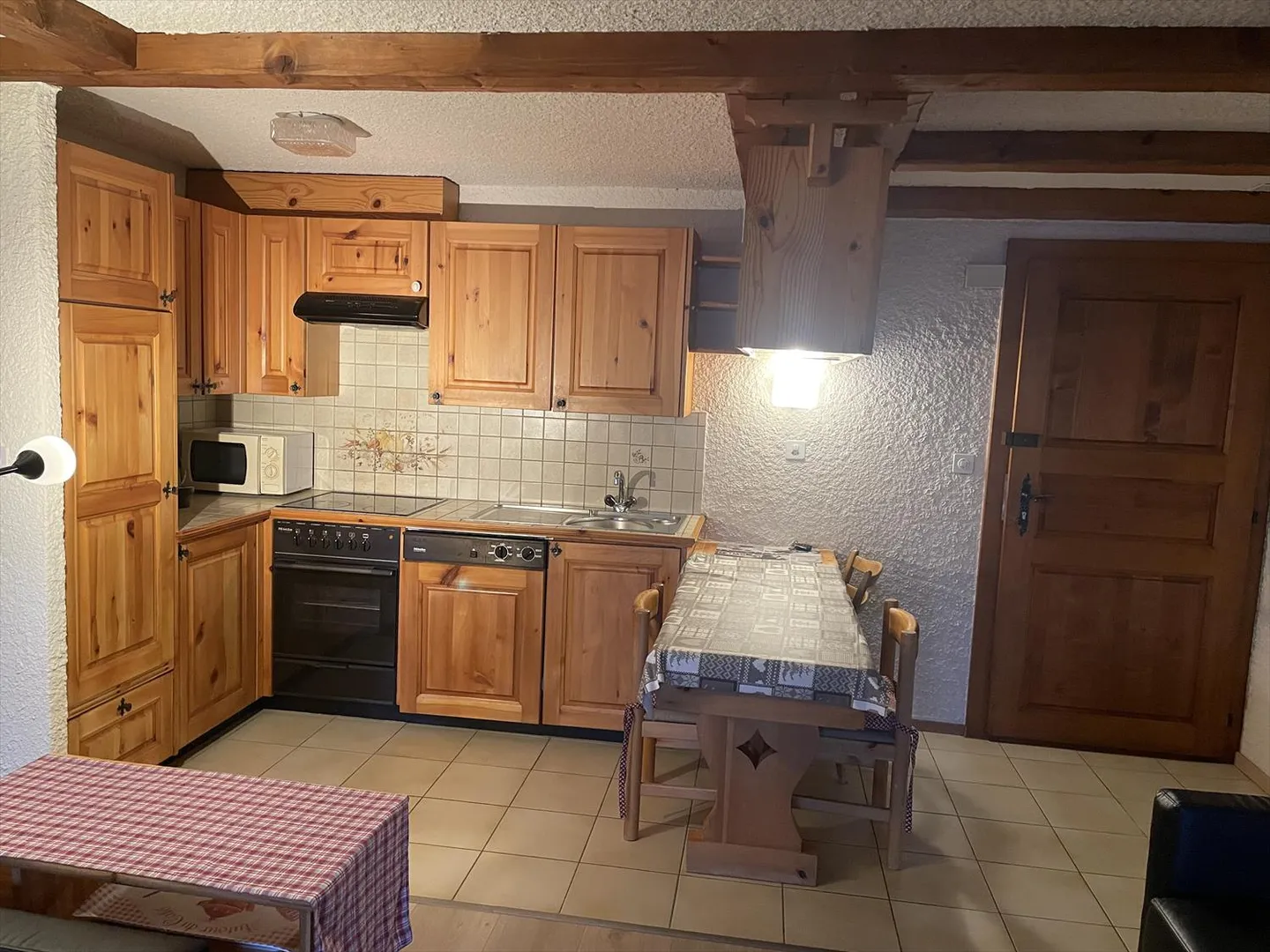 Furnished 2-room apartment - Photo 6 of 13