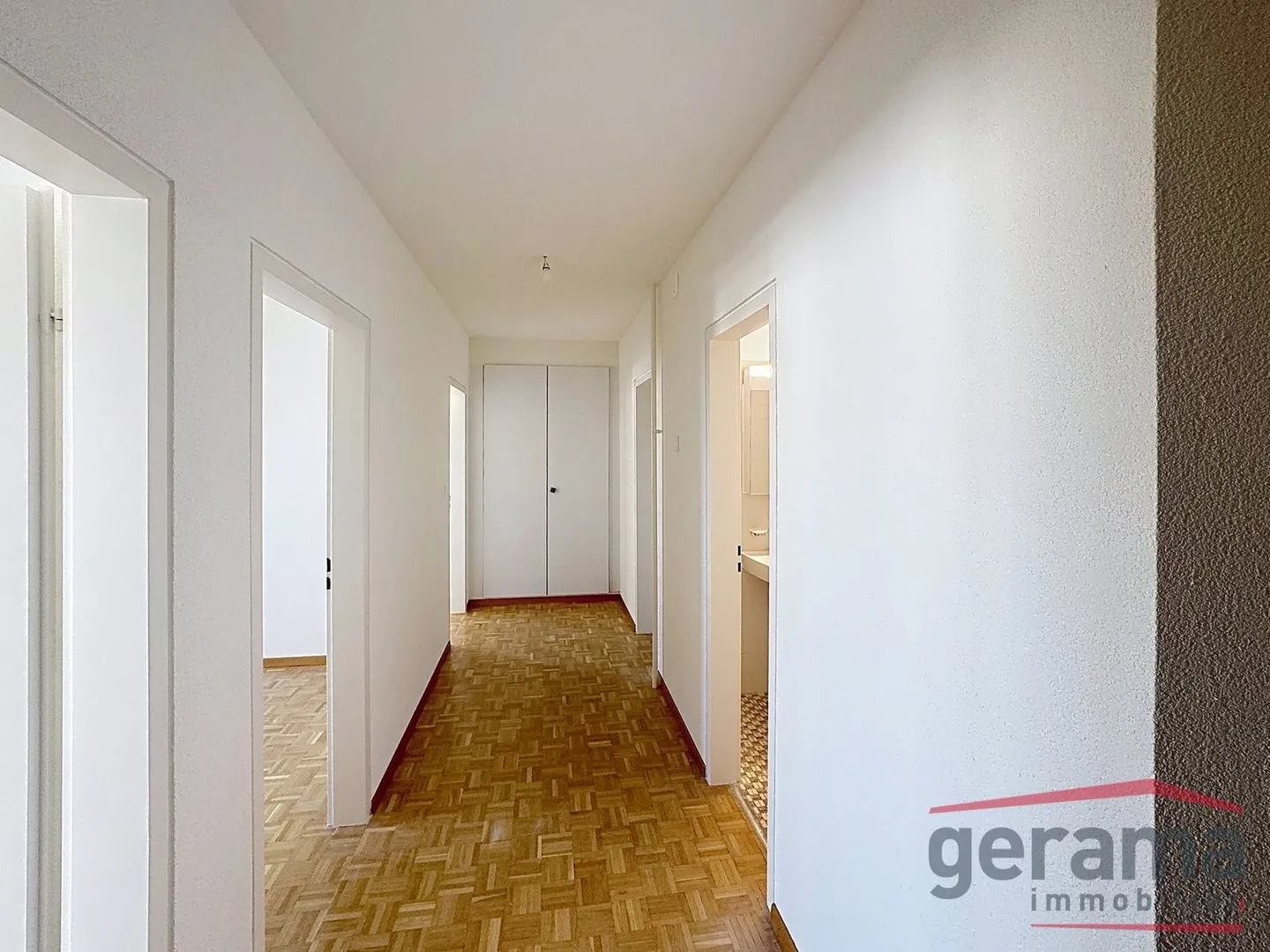 Charmant appartement de 3,5 pièces au 4ème étage à Fribourg - Photo 5 sur 6
