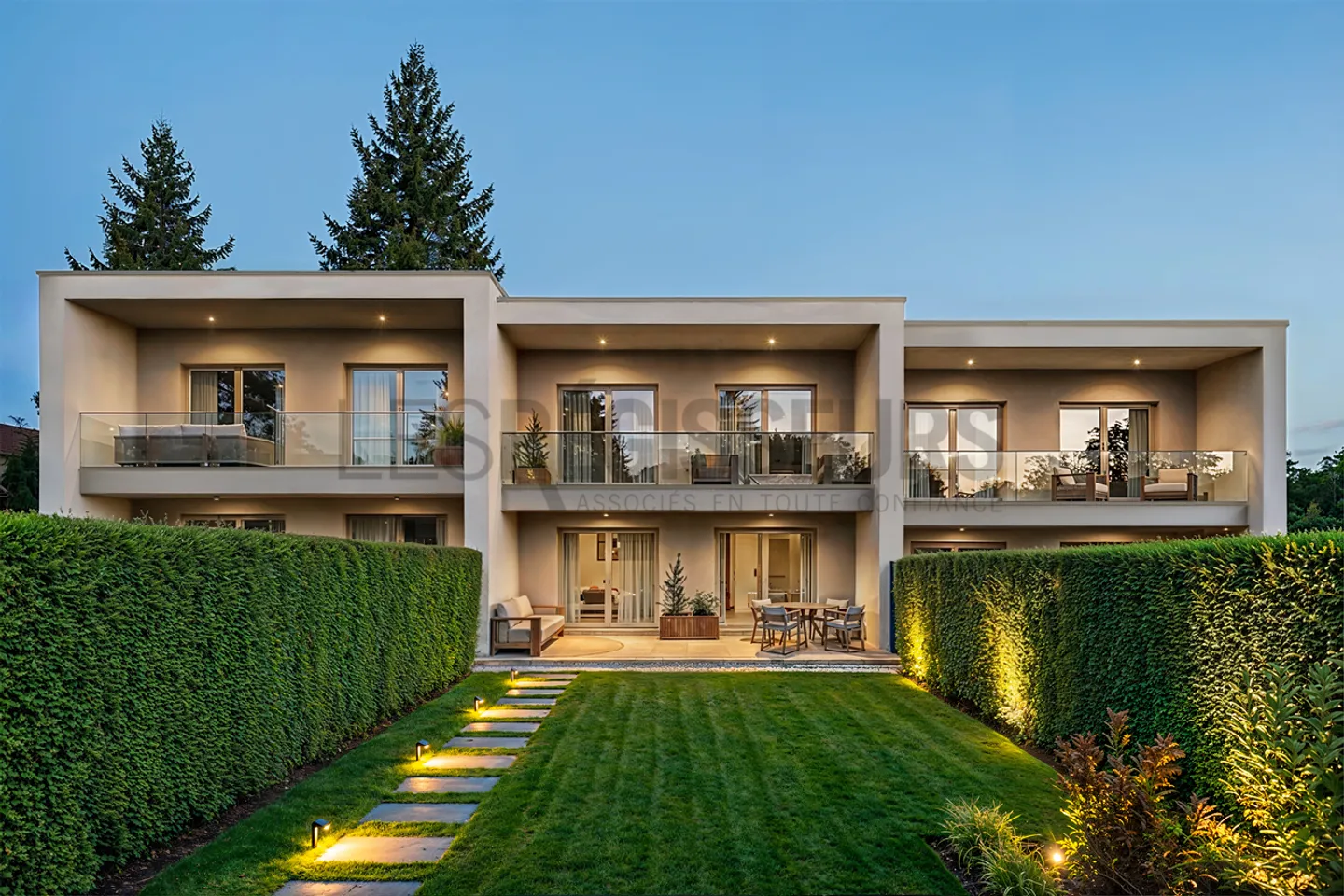 Villas contemporaines avec jardin - Photo 1 sur 7