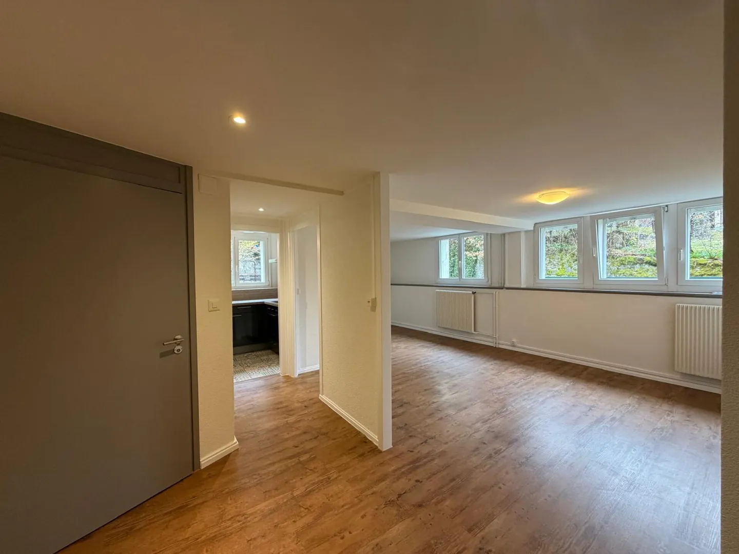 Charming Studio in Quiet Area - Photo 2 of 5