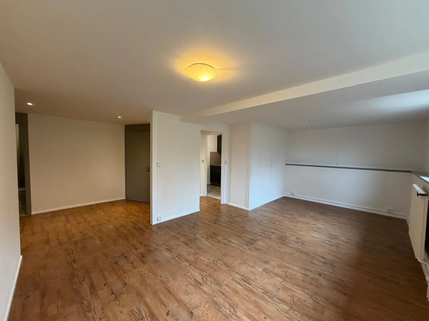 Charming Studio in Quiet Area - Photo 3 of 5