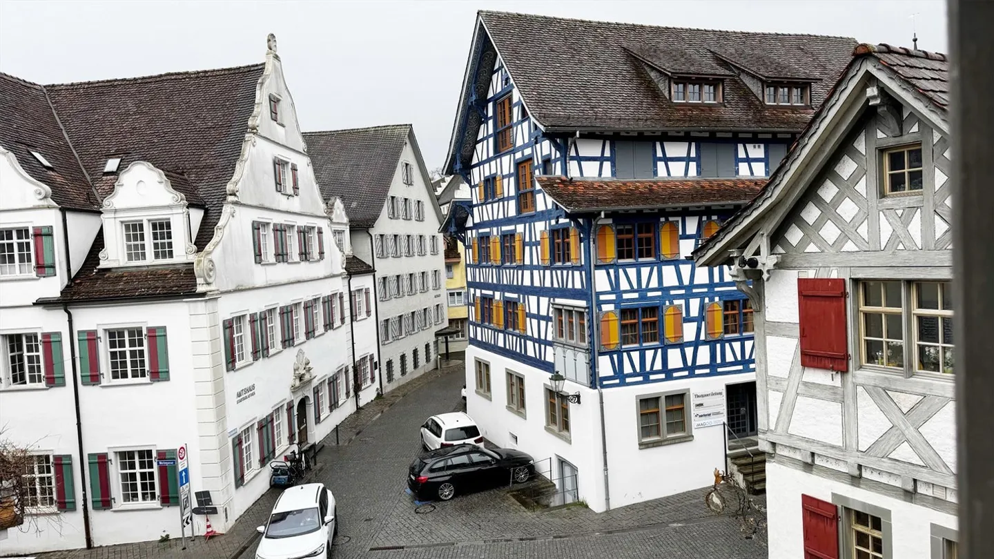 Appartement en duplex historique de 4,5 pièces au cœur de la vieille ville d'Arbon - Photo 6 sur 19