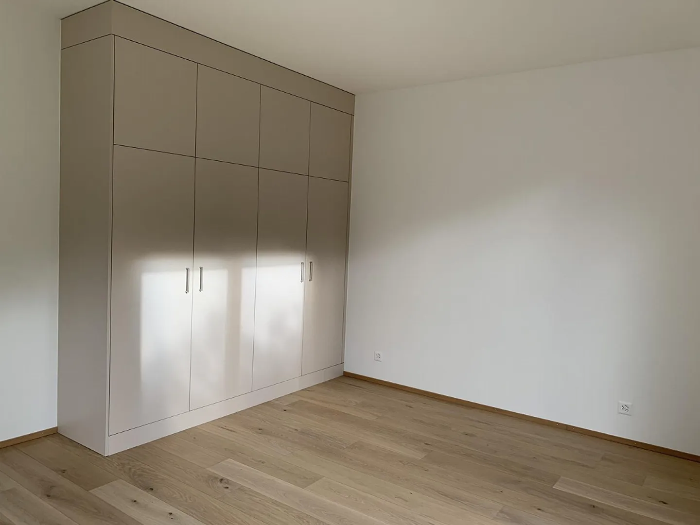 Modern, spacious ground floor apartment - Photo 5 of 11