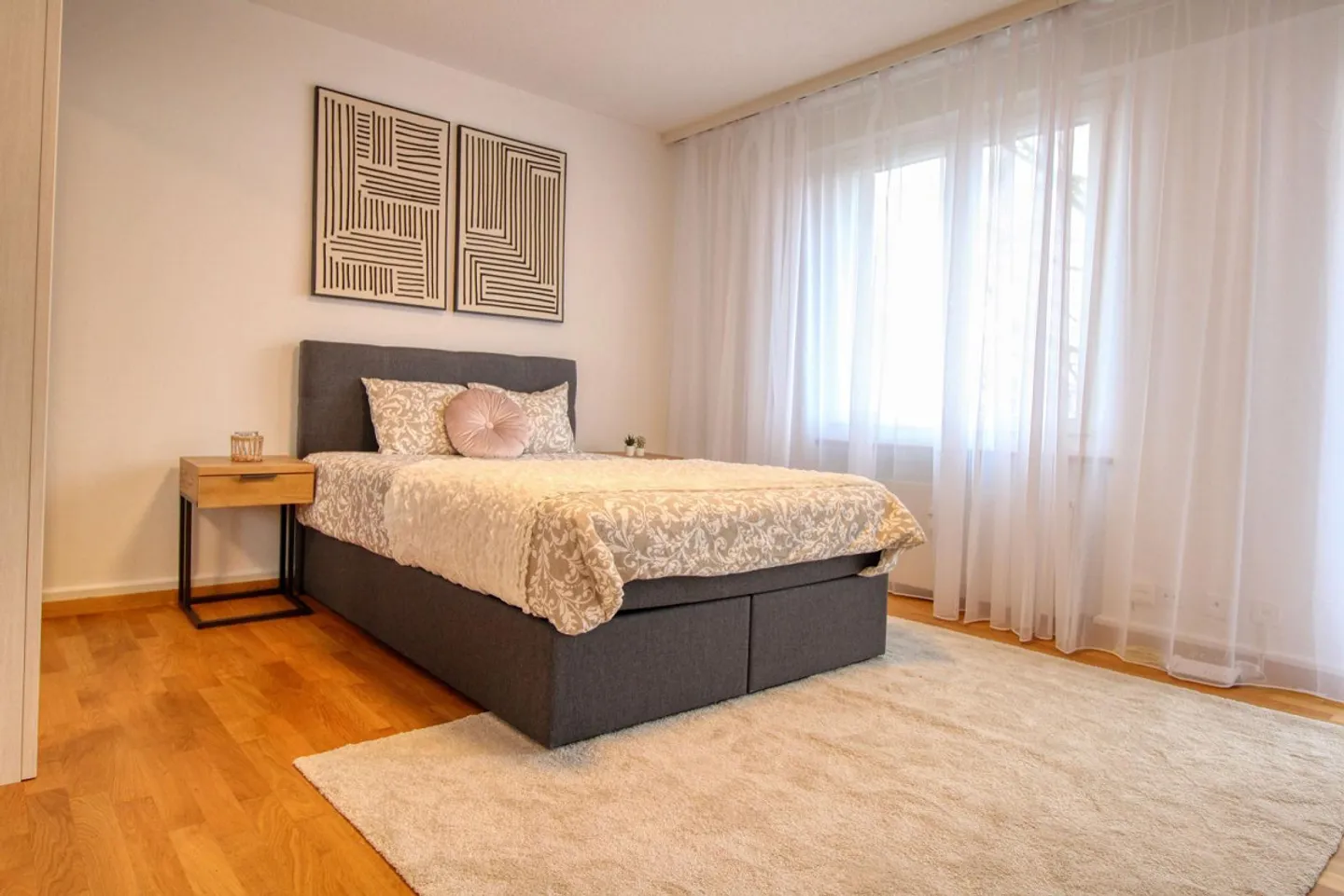 Il tuo coliving elegante nel vivace quartiere Höngg di Zurigo - Foto 1 di 17