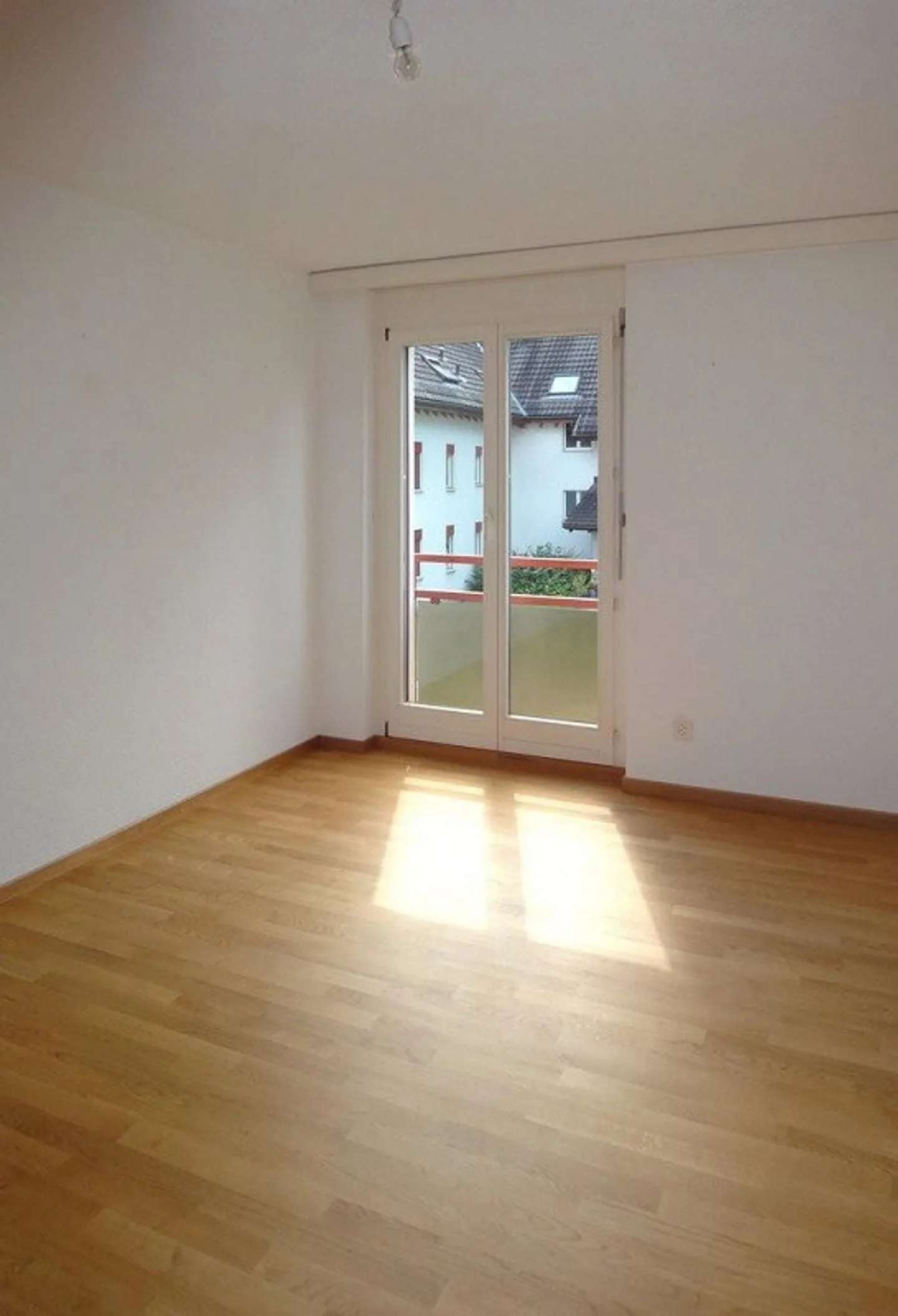 Votre nouveau chez-vous dans un endroit vert et calme ! - Photo 5 sur 9